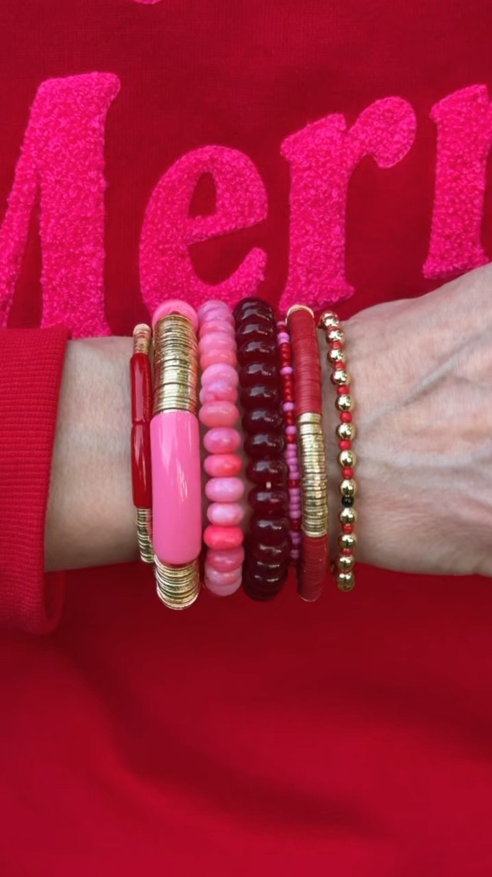 How darling is this Sassy Santa Bracelet stack?
Perfect for the holidays and  after! 
Use code ENB20 for 20% off!


#LTKHoliday #LTKStyleTip #LTKGiftGuide