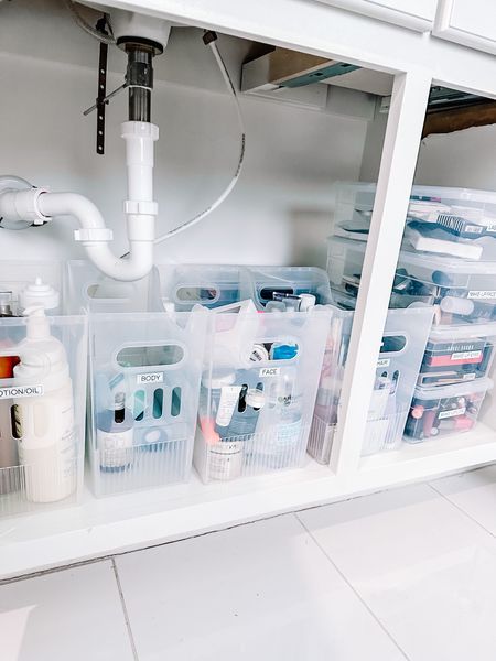 @thecontainerstore has the best under the bathroom sink options, from their Multi Purpose Bins ➡️ Shoe Boxes!!! If you’re stuck and don’t know what product
to use for your space, DM me and we can set up a virtual session!
.
.
.
#HomeOrganization #OrganizationHacks #OrganizationTips #ProHack #ProTip #OrganizationHacks #VirtualMeeting #VirtualOrganization #NewProductAlert #IGDaily #IGInspo #BathroomInspo #KitchenInspo #CabinetOrganization #DailyNeeds

#LTKfamily #LTKhome #LTKitbag