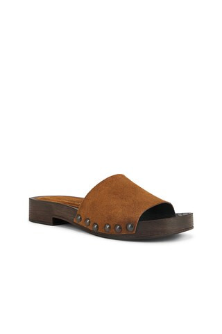 Steve Madden Cento Sandal in Chestnut Suede from Revolve.com | Revolve Clothing (Global)