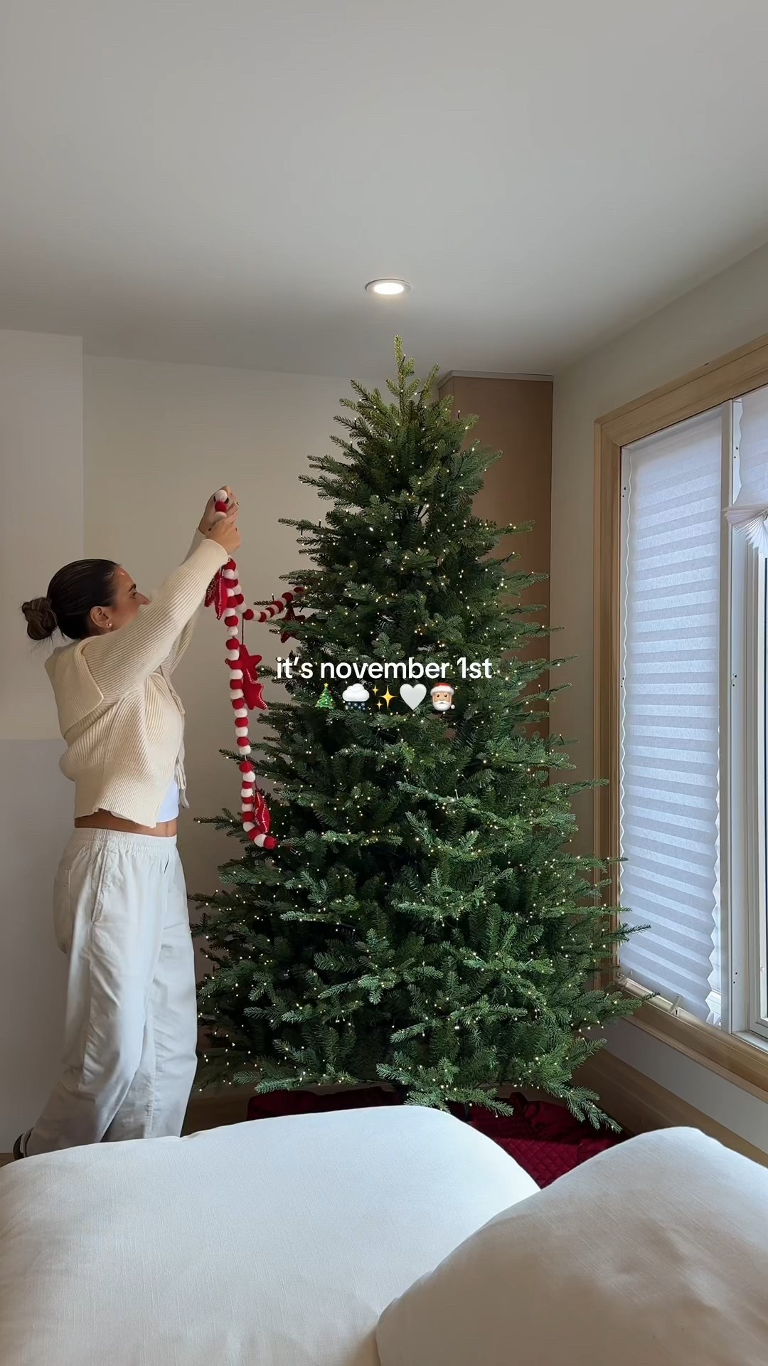 I’m obsessed with our new Christmas tree!! I totally understand the hype of the viral tree

#LTKHoliday