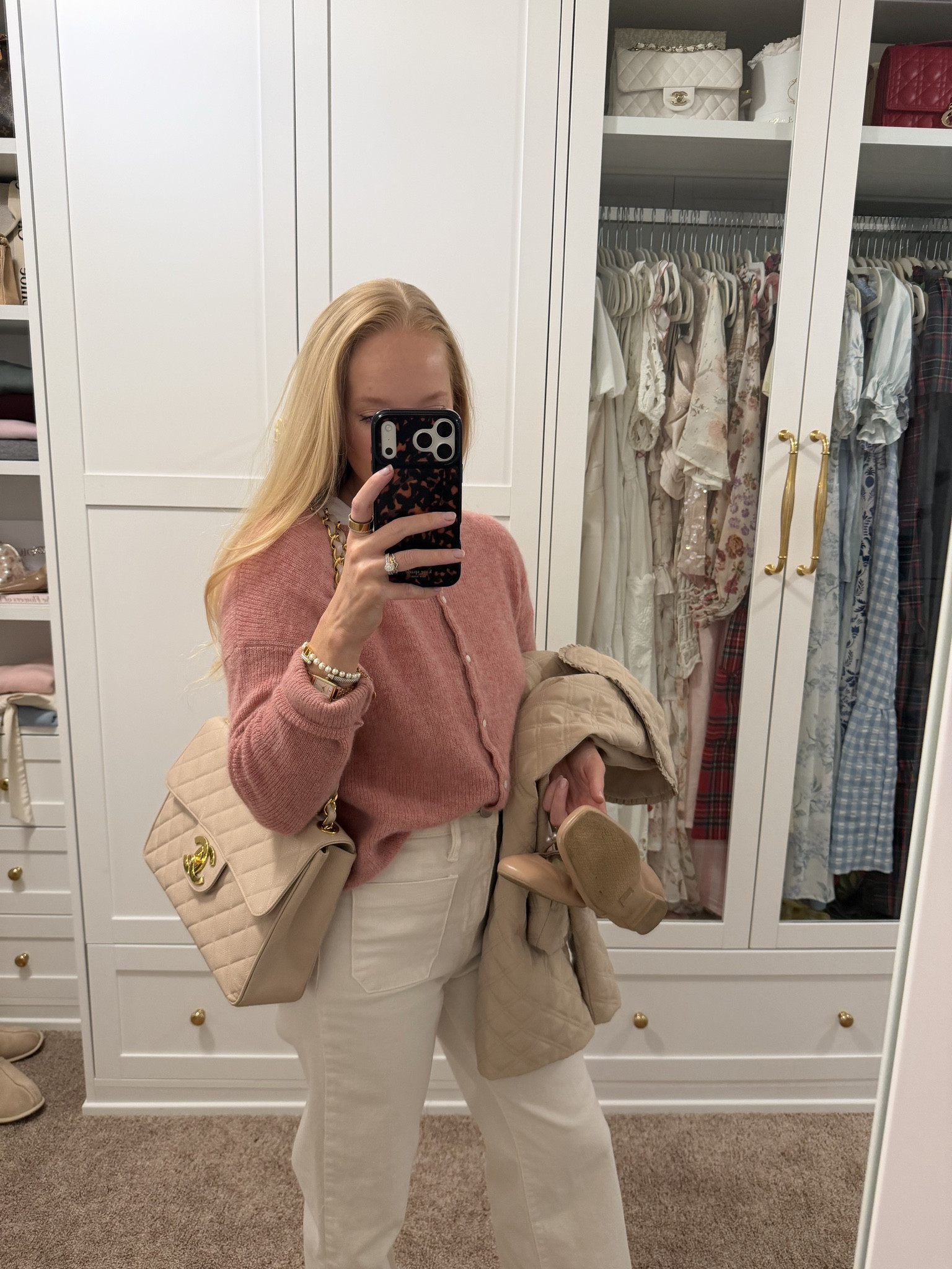 What I wore to go antique shopping with my mom! 

Sizing- sweater runs roomy I’m wearing a small

White basic tee underneath - size small. One of my favorite staples under $20!
Cream jeans - size 27 and run generous 

#LTKootd