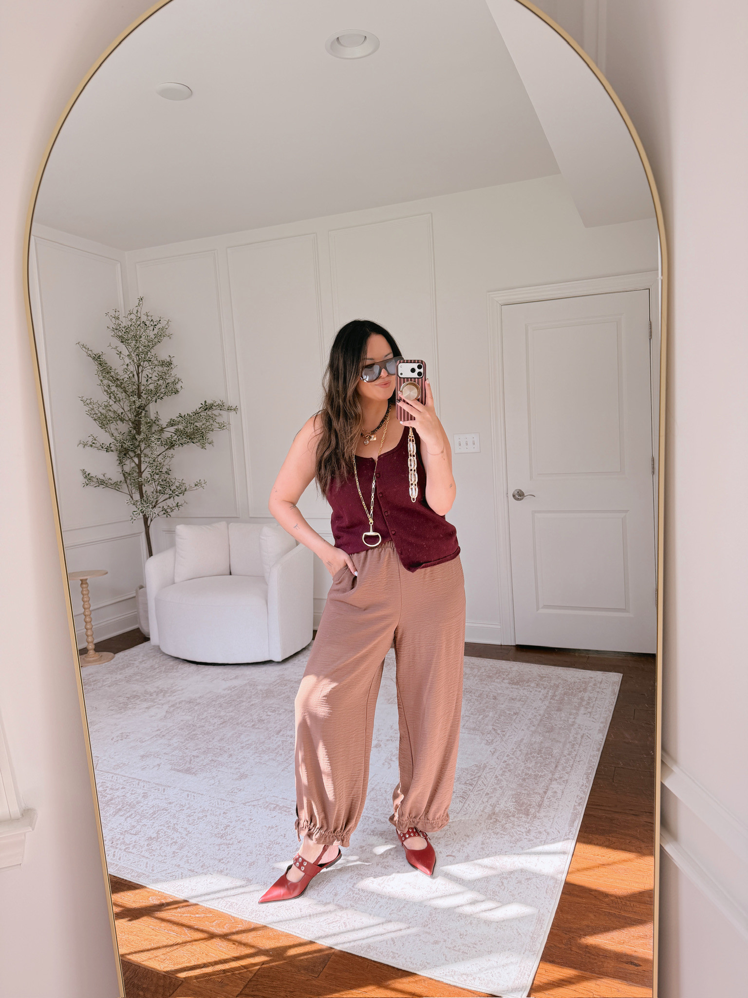 wearing a large in the top, XL in the bottoms 

 #LTKSeasonal #LTKMidsize