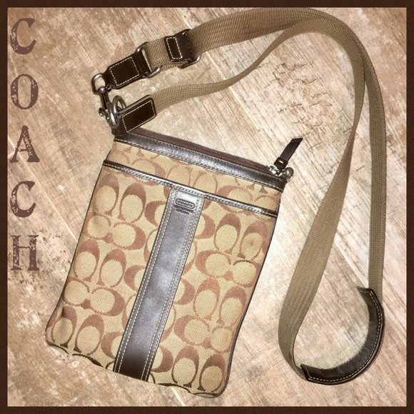 Coach Vintage Luxury Canvas Crossbody K05N-6016 | Poshmark