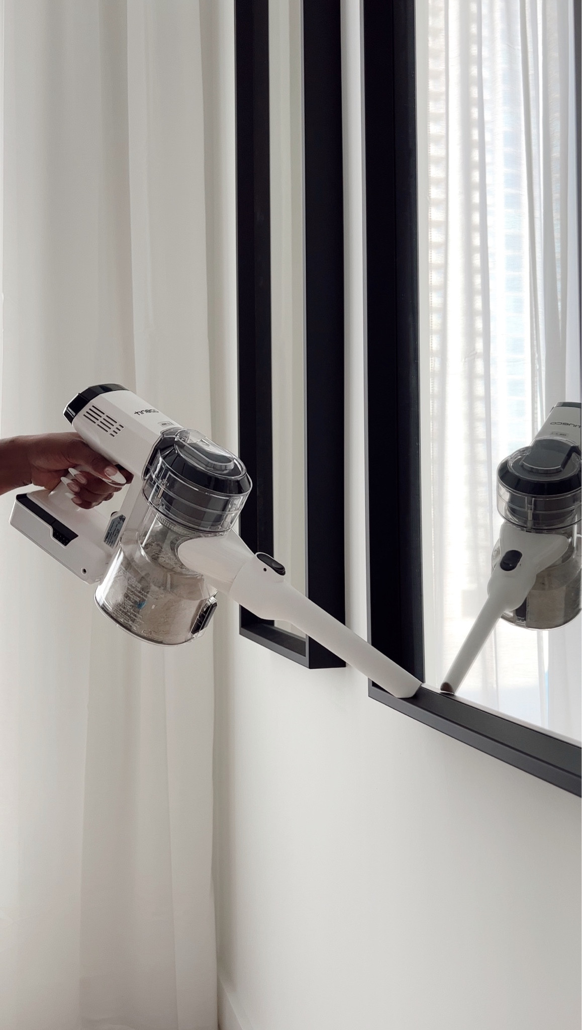 love this versatile vacuum from target! can be used for hardwood floors and carpet. also detached to be used as a handheld vacuum. 11/10 ✨


#LTKhome