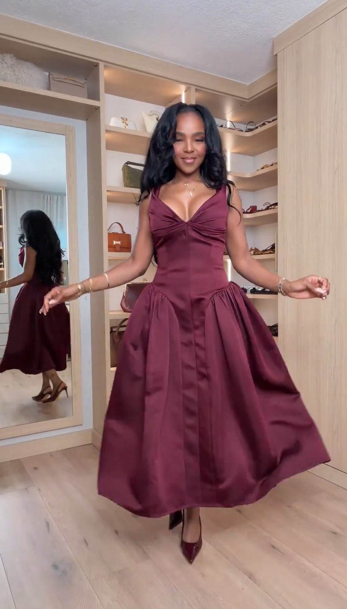 A romantic holiday dress moment in rich burgundy — feminine, flattering, and full of movement. The corset-style bodice defines the waist beautifully, while the full skirt adds that dramatic, twirl-worthy elegance that feels timeless and special.

Perfect for holiday parties, winter weddings, romantic dinners, and formal celebrations.

📏 Sizing: Small
Height — 5’4” | 138 lbs | Bust — 34D | Waist — 27” | Hips — 40”

burgundy holiday dress, romantic winter gown, corset dress styling, elegant evening look, formal holiday outfit ideas, timeless occasionwear

✨ Everything linked below for easy shopping

Follow me on Instagram and YouTube @kirasfashionfinds

#LTKHoliday #LTKootd #LTKgrwm