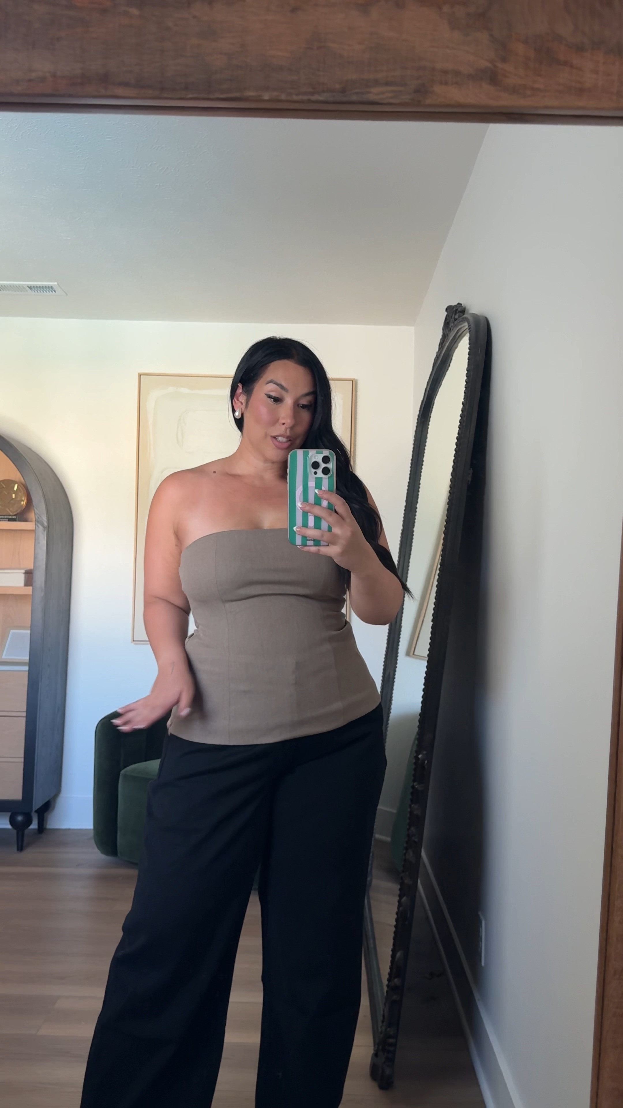 I love this fit of this structured tube top! Wearing a large in the top, 33 long in the pants! midsize fashion, midsize style, abercrombie, abercrombie tailored pant 

 #LTKSeasonal #LTKMidsize