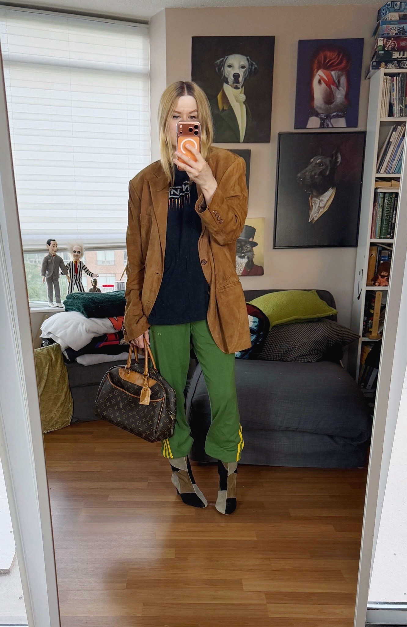 Everything is preloved/vintage.

#LTKcanada #LTKfall #LTKstyletip