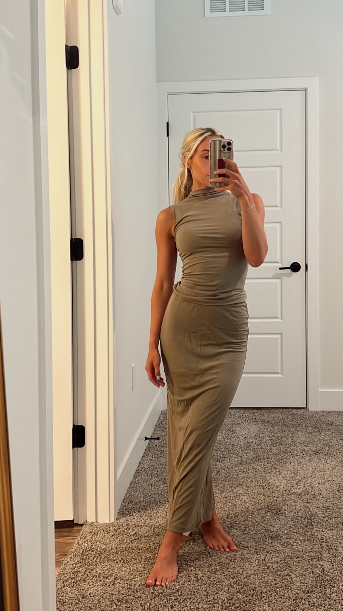 The softest, lightest Two Piece Set🌿
Wearing an XS in top & bottom

https://goaff.pro/ogl.Ansley

#LTKStyleTip #LTKWorkwear #LTKPetite