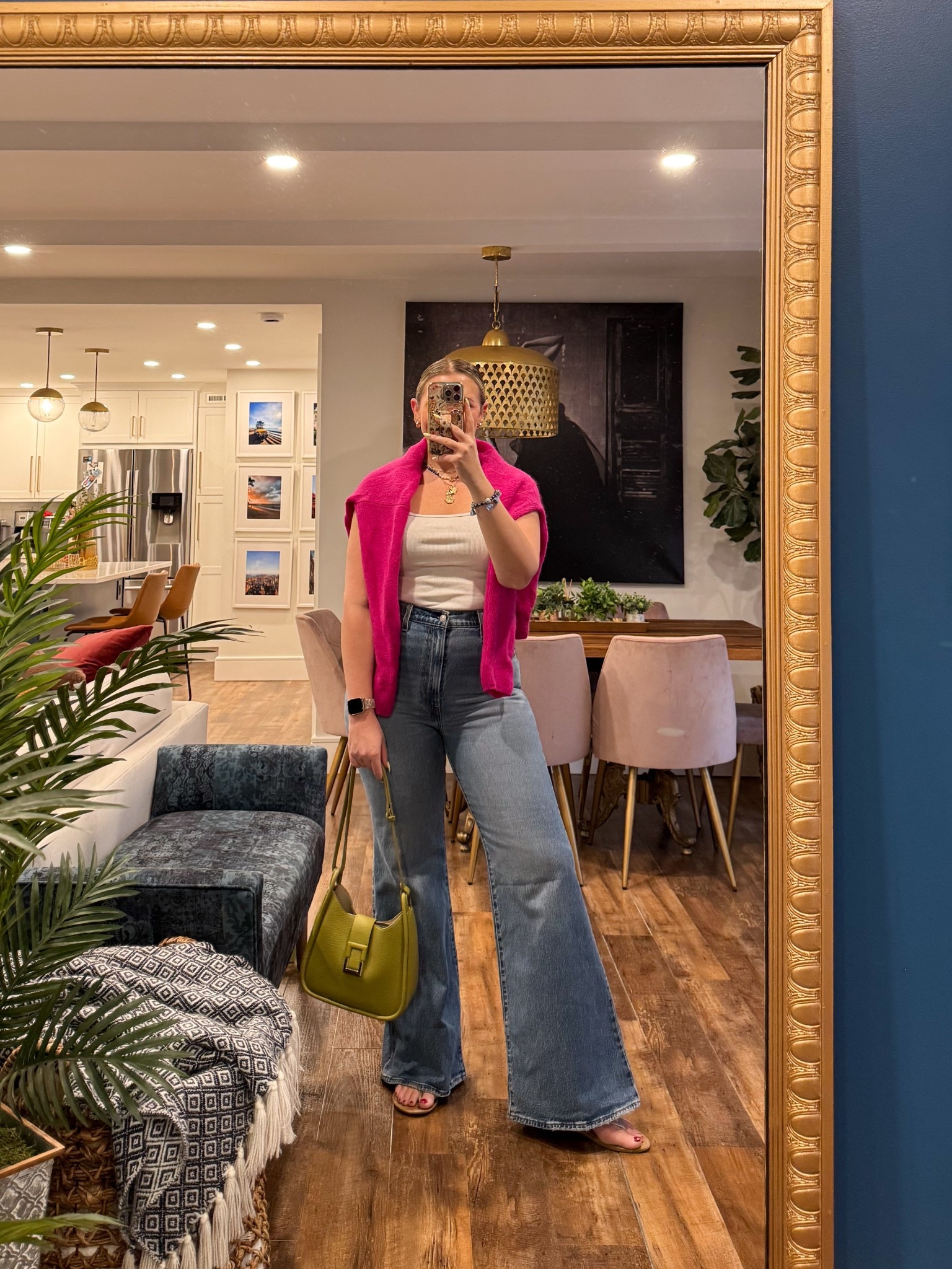 Obsessed with these Levi’s Ribcage Bell Jeans, true to size. If you can’t find a wide leg jeans that you love I highly recommend trying these!

#LTKStyleTip #LTKFindsUnder100 #LTKMidsize