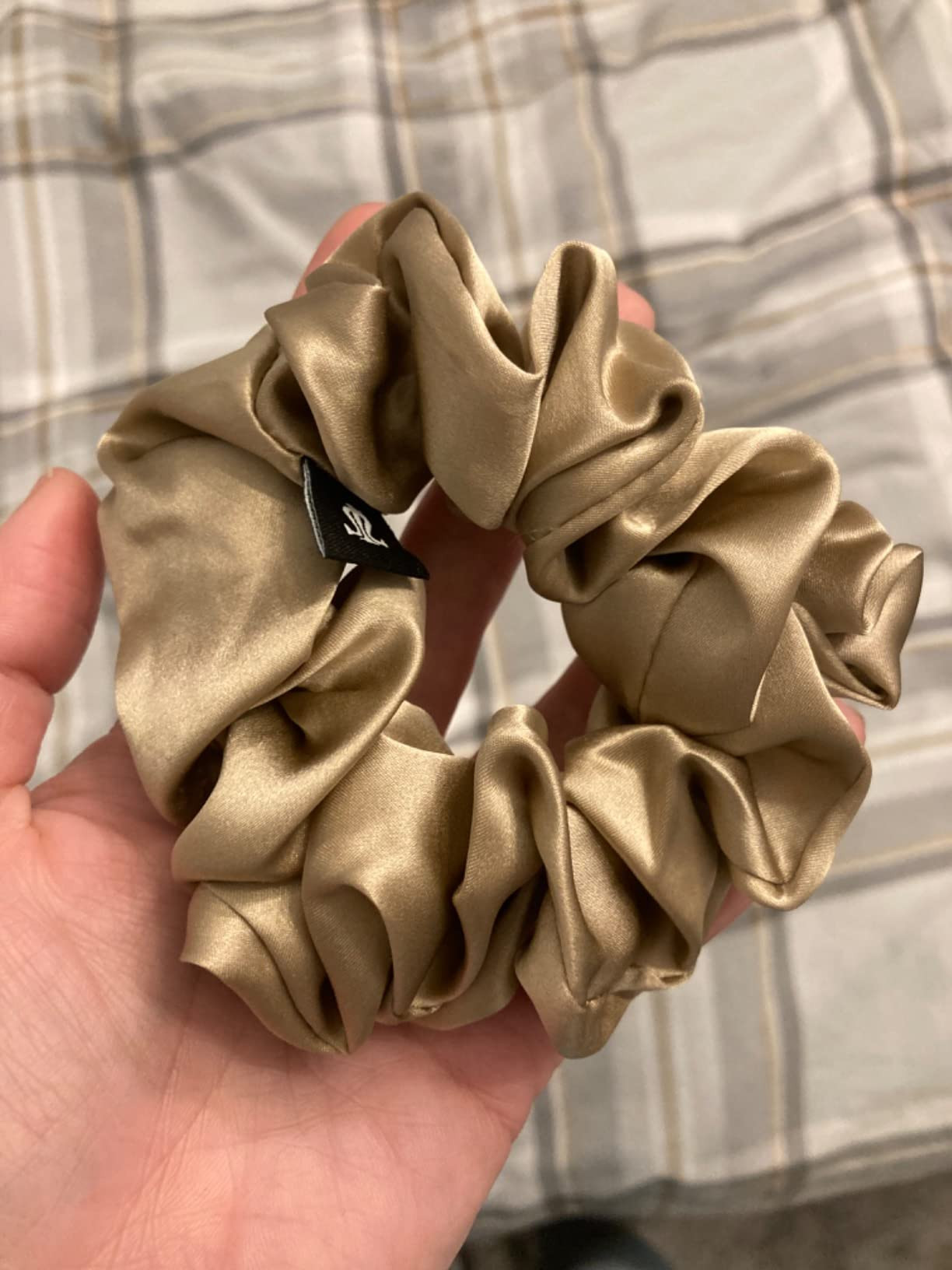 LILYSILK Silk Hair Scrunchies for Frizz Prevention, 100% Mulberry Silk Hair Ties for Breakage Pre... | Amazon (UK)