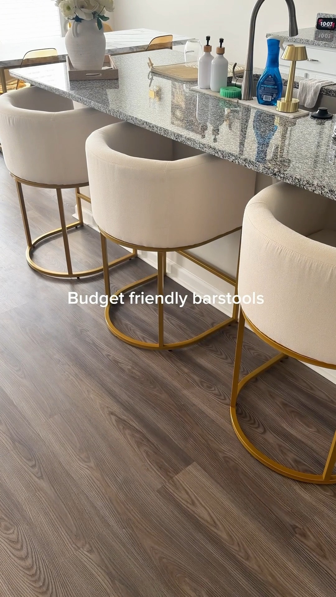 These barstools look expensive… but the price definitely didn’t 😭👏🏽 budget-friendly and elevated my whole space instantly.

linked in my LTK 🪑✨

#ltkhome #budgetfriendlyfinds #homedecor #homeinspo #barstools #kitcheninspo #affordablehome #homeupgrade #interiorinspo 

#LTKHome