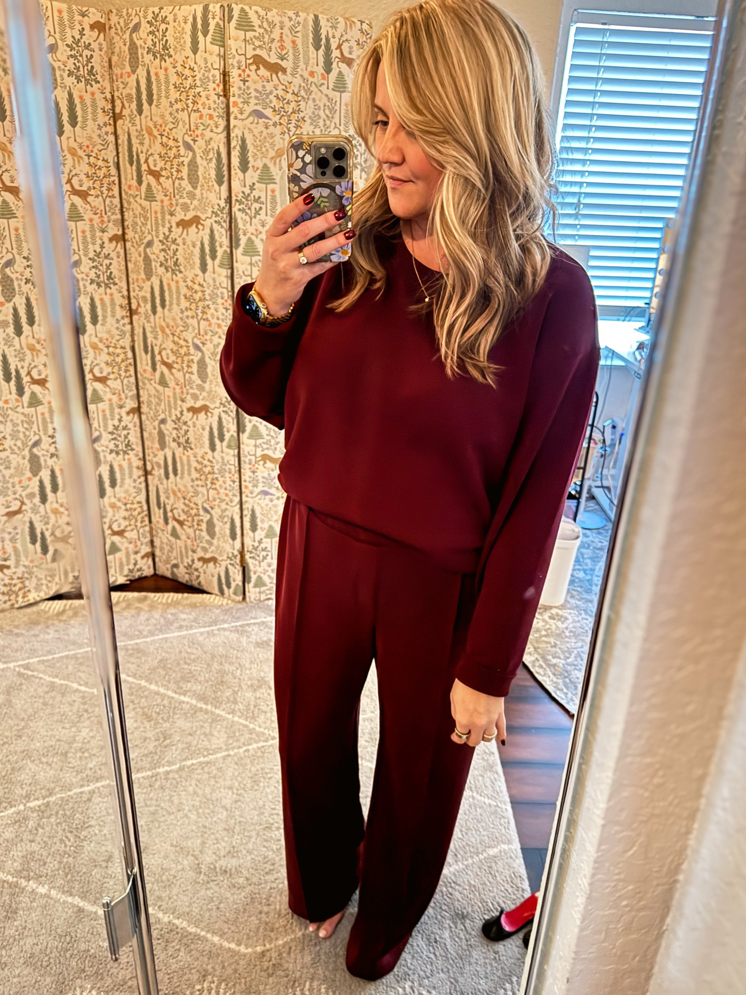 The comfiest loungewear ever! I sized up one in the top for an oversized fit but my true size would fit great too.

The pants are a little long; if you’re petite you may need them hemmed. I’m 5’7” and have long legs and a short torso and the pants are long on me. 

#LTKFindsUnder50 #LTKGiftGuide #LTKMidsize