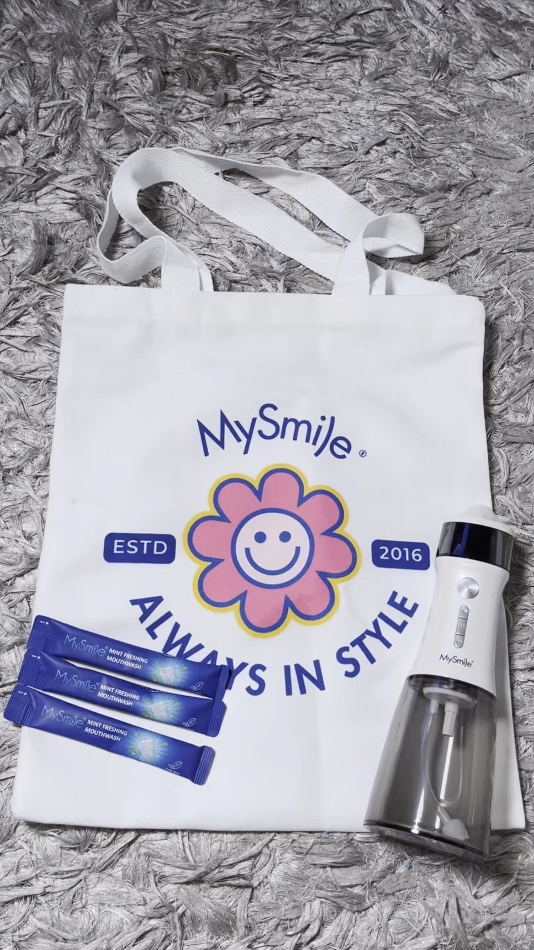I prayed, I flossed, I smiled 💙

My self-care routine now includes the @mysmile Water Flosser and let's just say... that glow? Heavenly.

To learn more about Mysmile's products and to shop.


It's Linked in my LTK!

@MySmile @mysmileusa #mysmileteethwhitening
#ad