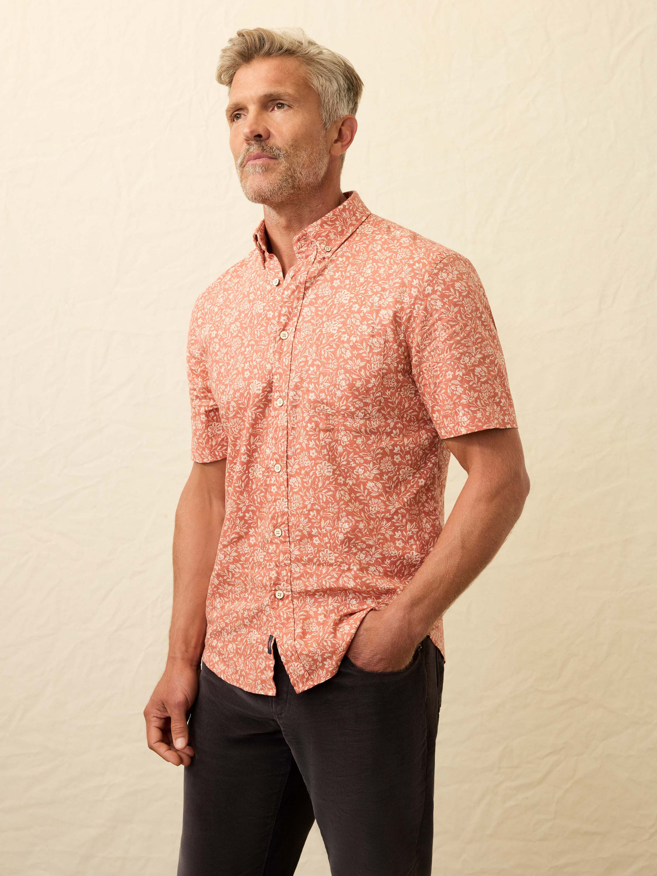 Short-Sleeve Breeze Shirt - Coral Beach Floral | Faherty