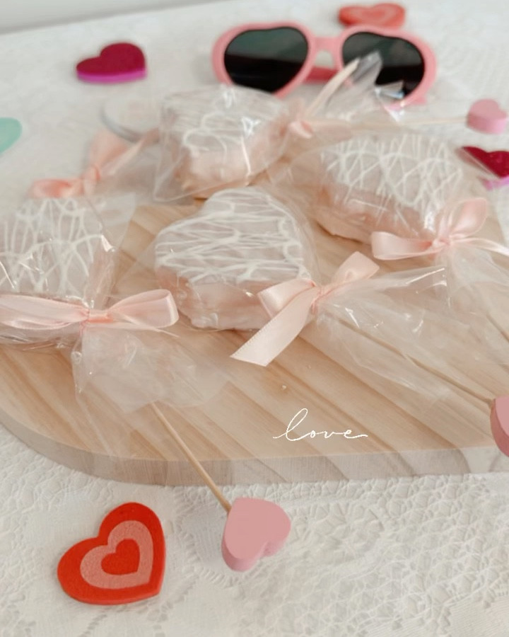 Valentine’s Day cake treats 💗


#LTKParties #LTKSeasonal #LTKGiftGuide