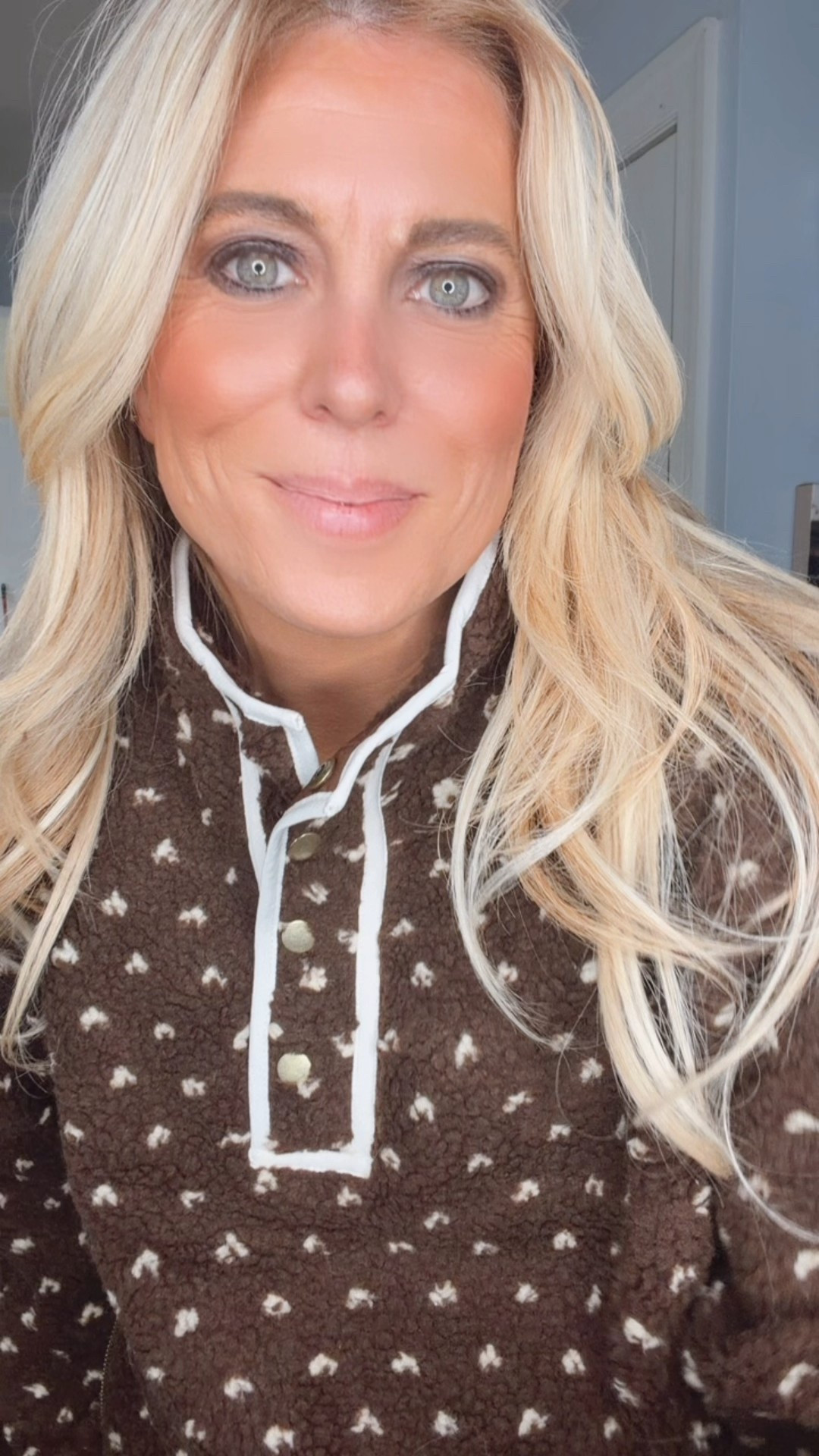 Obsessed with these fleece pullovers! They are warm and cozy and comfy! Under $50 honey