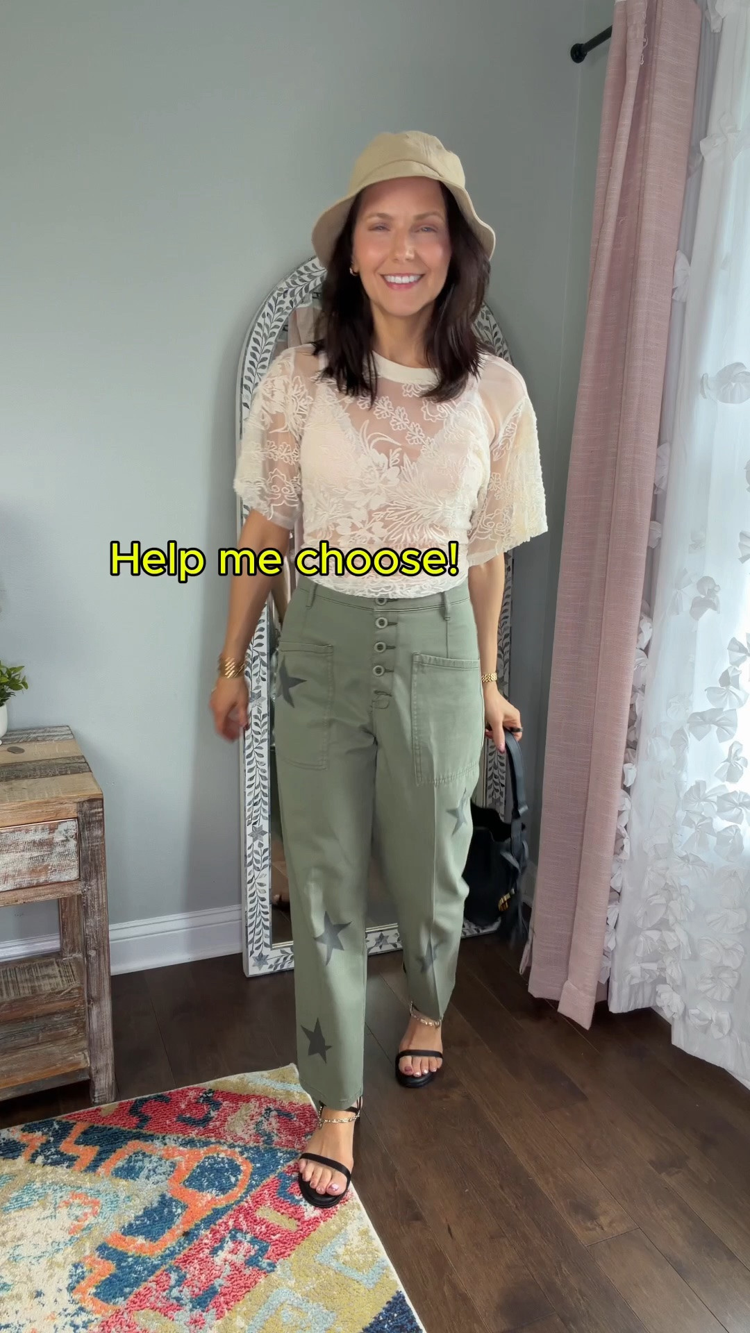 Green 💚or red ❤️? I can’t decide!

I’m loving both of these pants with this lace top, black sandals and bucket bag. Which one gets your vote? Drop a ❤️ or 💚 in the comments!
