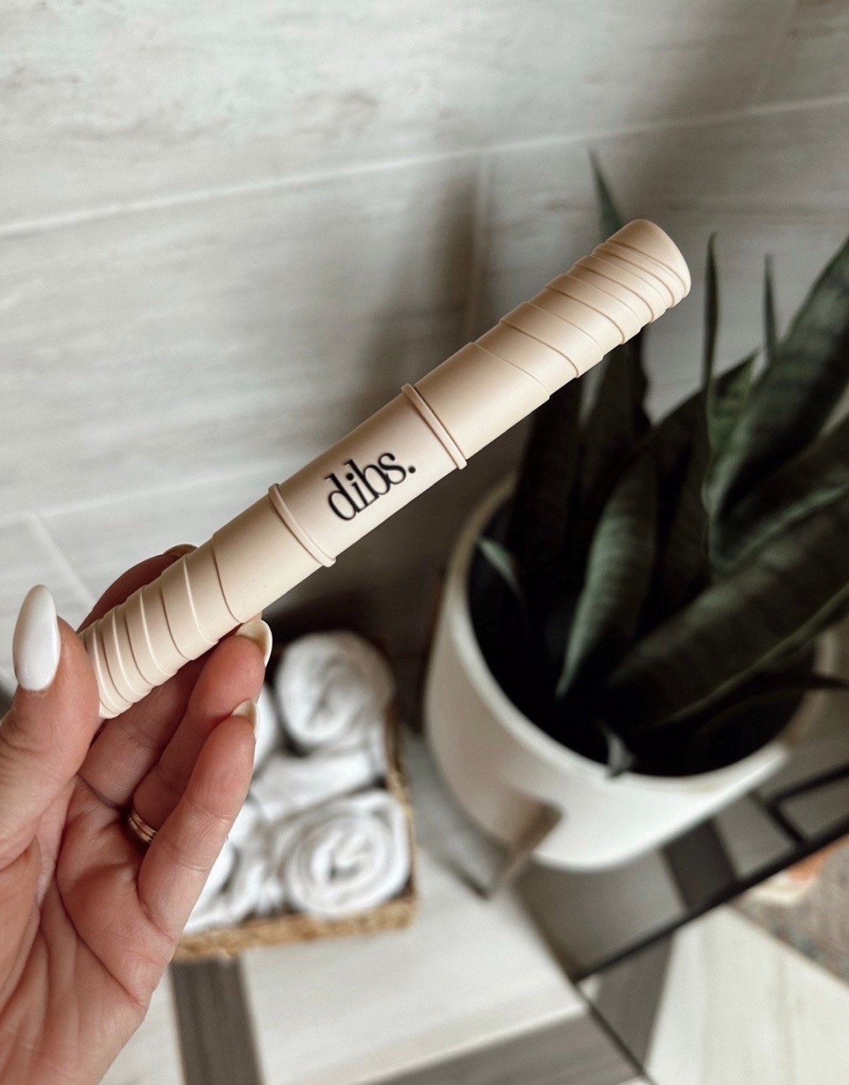 Current favorite mascaras!

Code modern for dibs! 