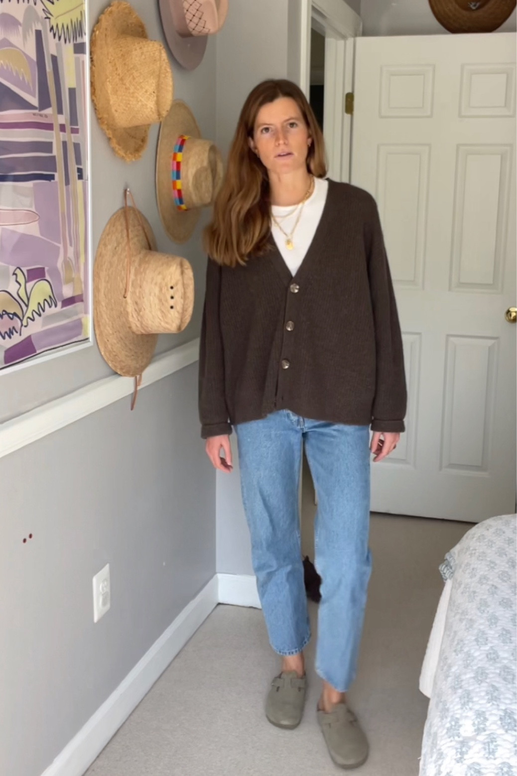 Jeans size 25, sweater M