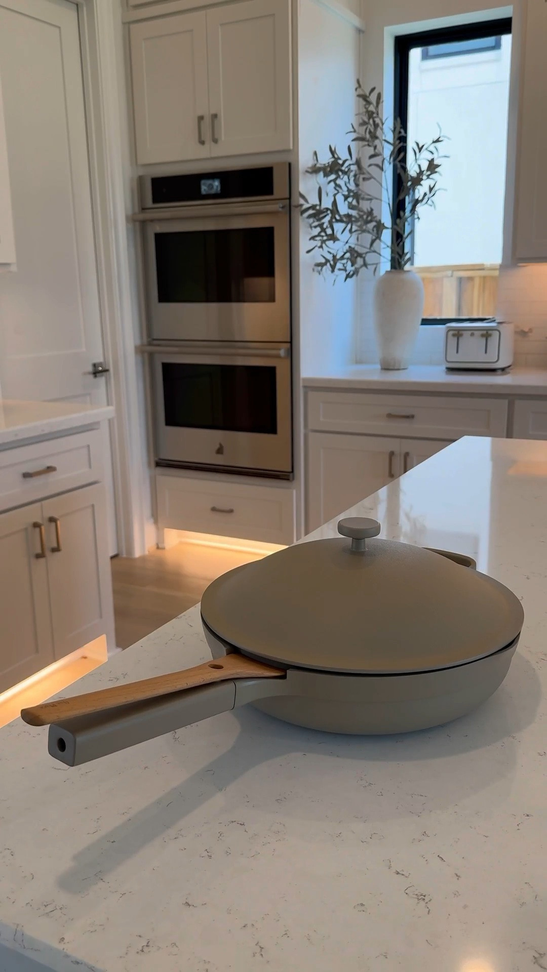 Another stunning addition to my collection!😃 The pan is durable, beautiful, and a breeze to clean. Shop my go-to pan below!#LTKStyleTip



#LTKSaleAlert #LTKHome