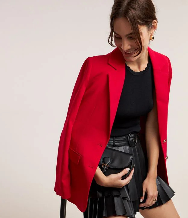 Blazer Oversized Alfaiatado com Fechamento em Botões Vermelho | Renner (BR)