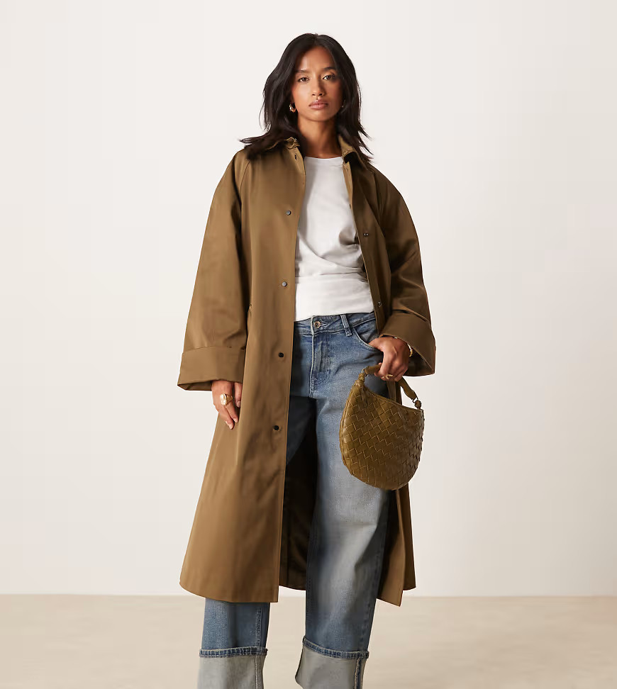 ASOS DESIGN Petite – Longline-Trenchcoat in Khaki-Grün | ASOS (Global)