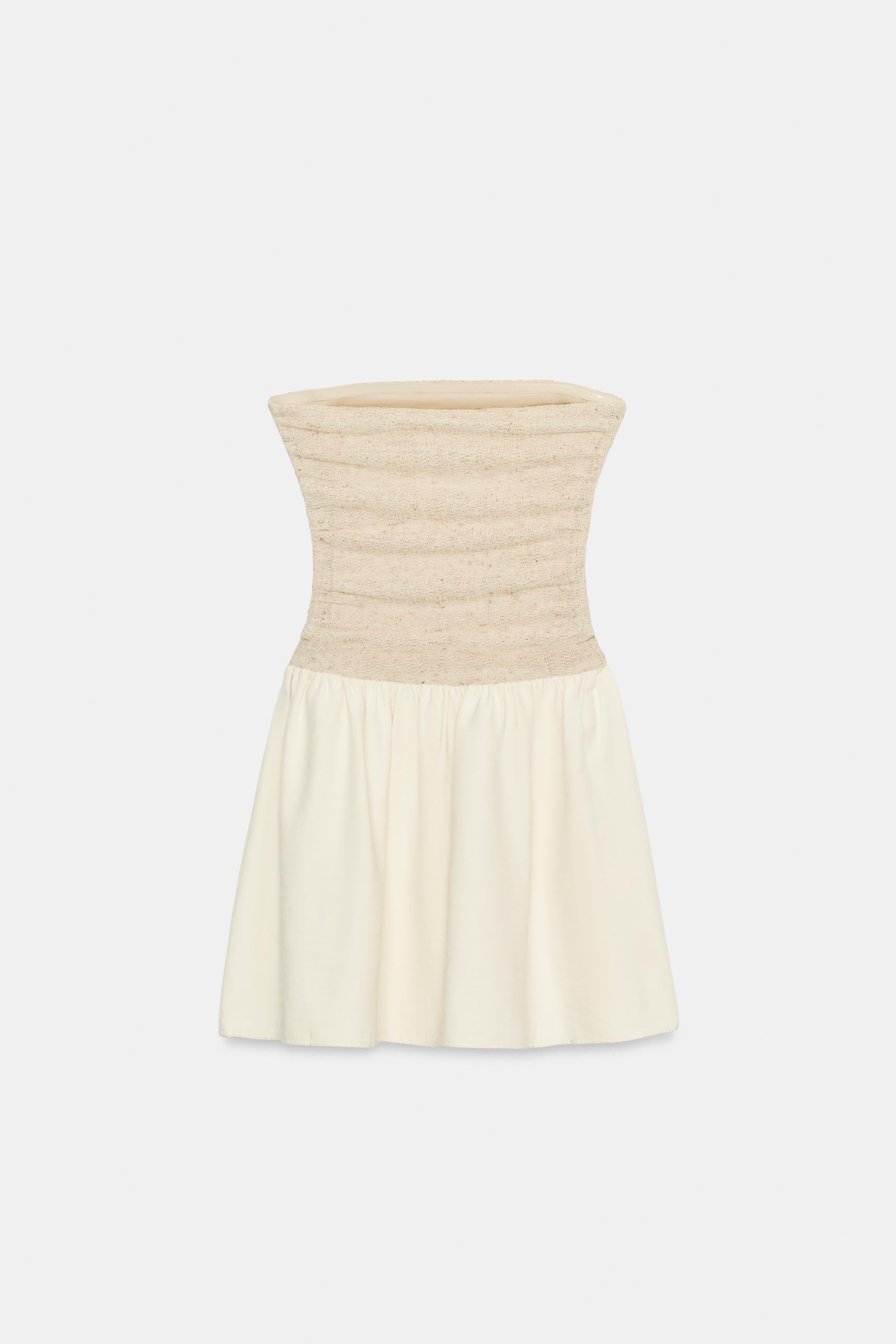 Dress with a straight neckline and off-the-shoulder design. Featuring side gathered details and c... | Zara UK