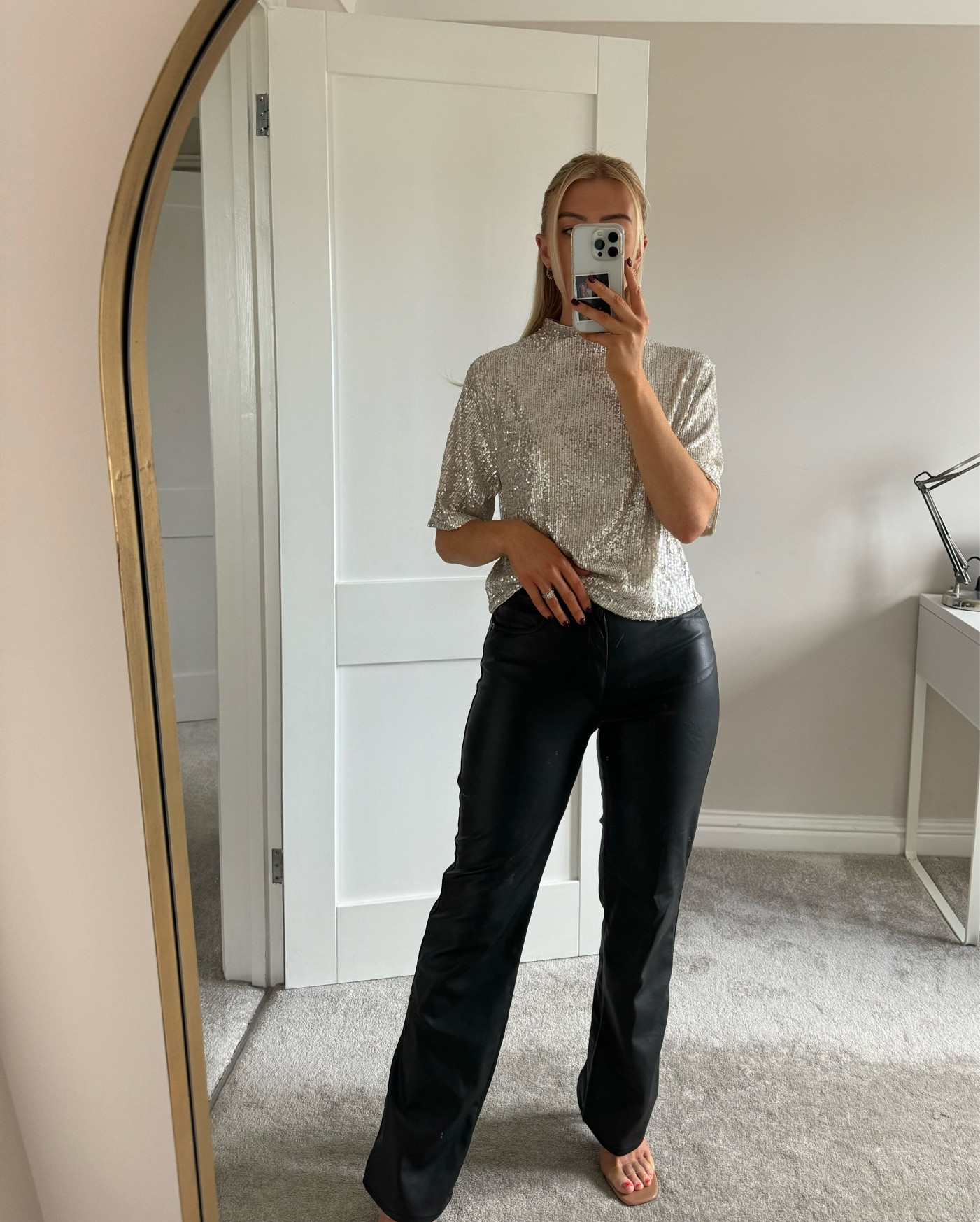 Black Friday deals
Christmas outfit
H&M 

#LTKstyletip #LTKCyberWeek #LTKeurope