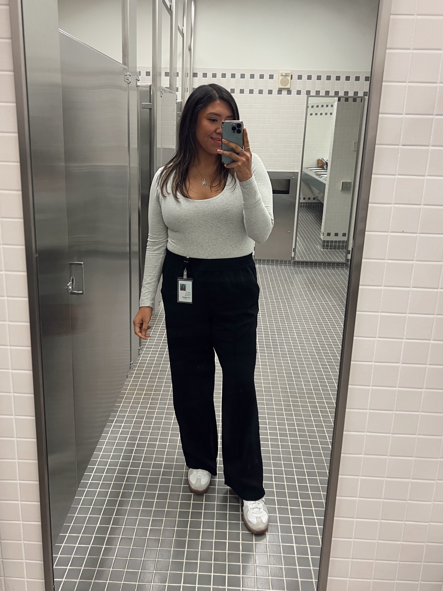 casual winter midsize work fit

#LTKMidsize #LTKStyleTip #LTKWorkwear