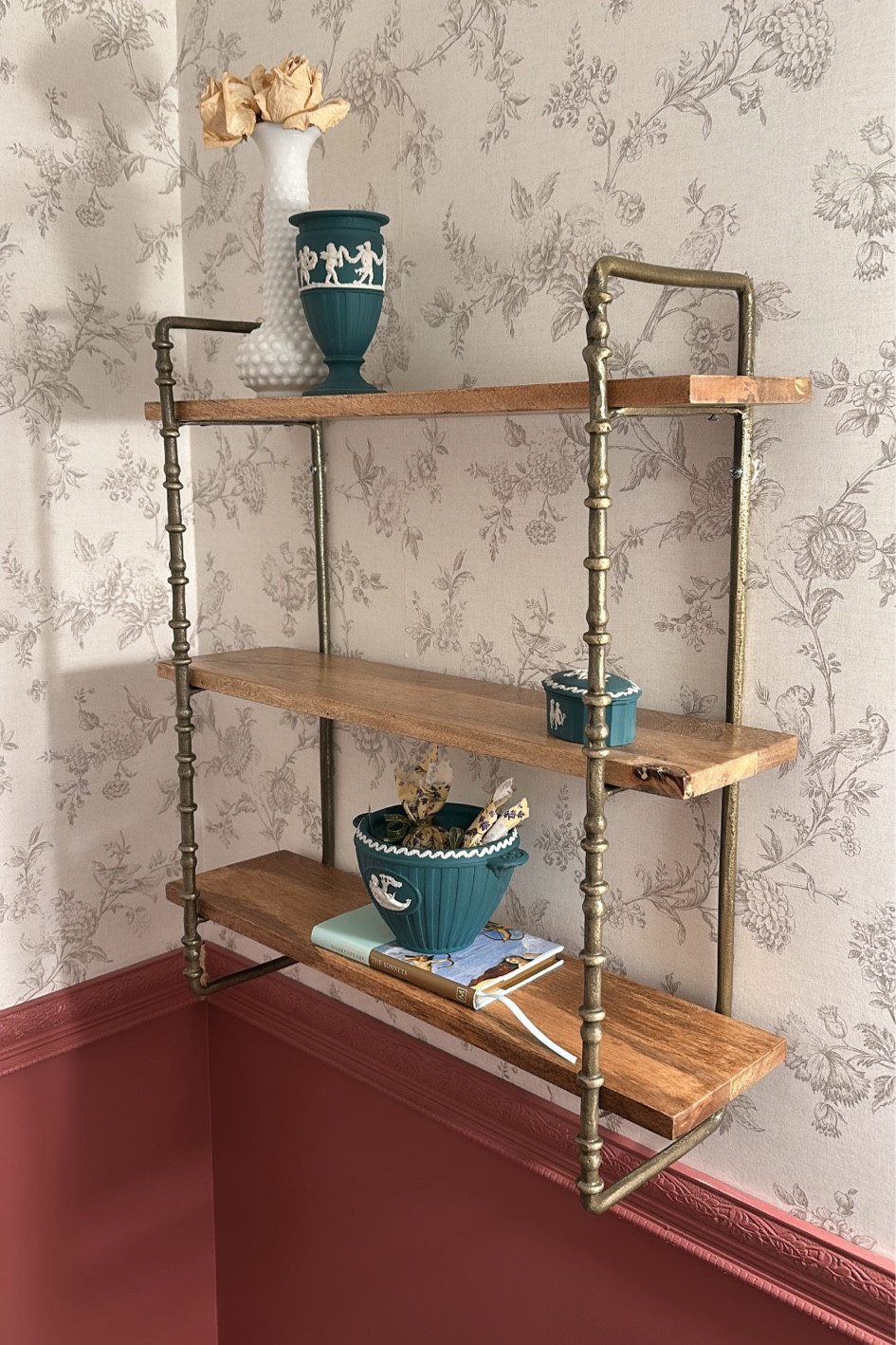 Can’t wait to keep styling this!

#powderroom #walldecor #shelfstyling #nancymeyers

#LTKHome #LTKFindsUnder100