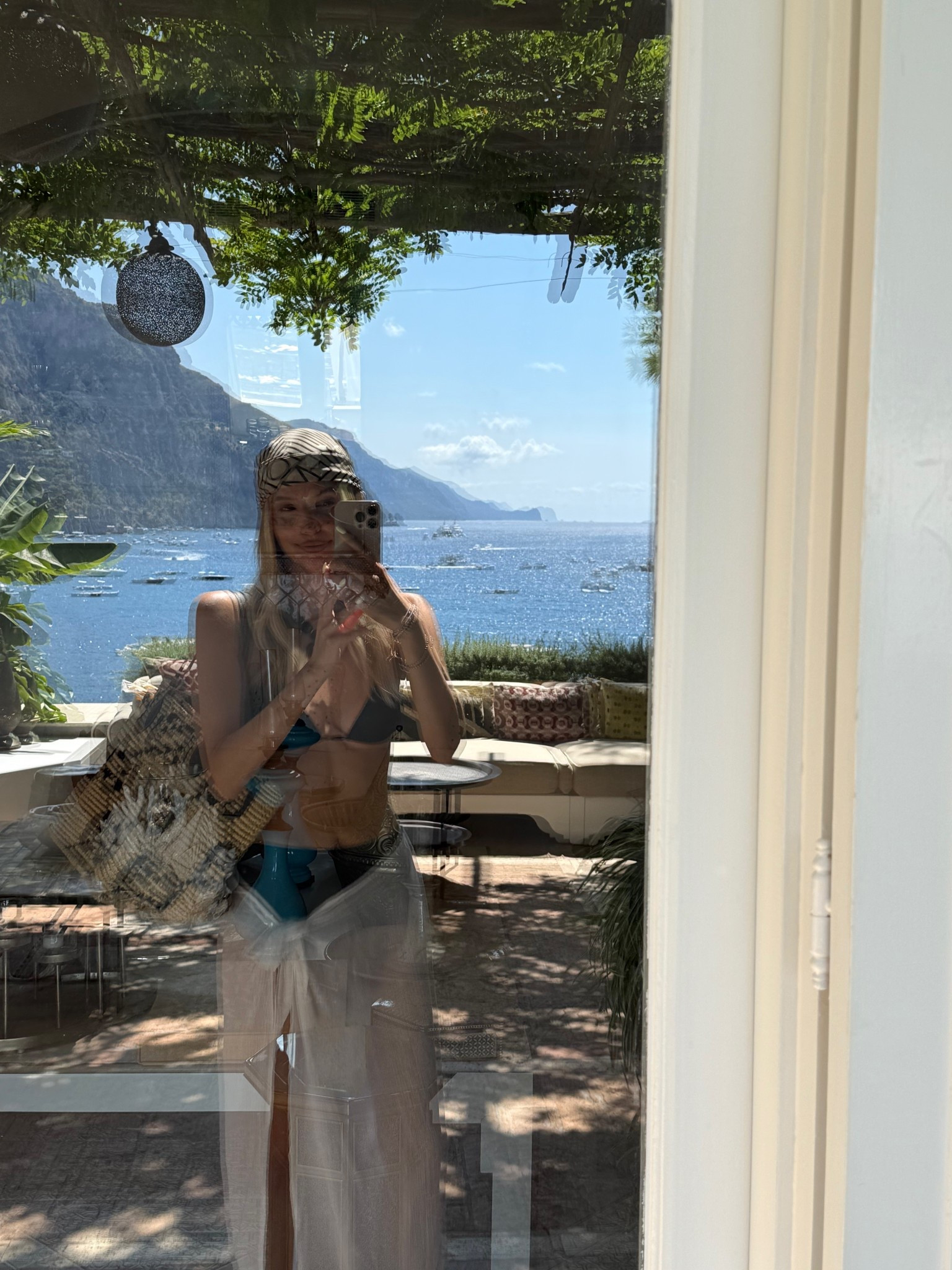 Beach days with Gucci raffia ✨