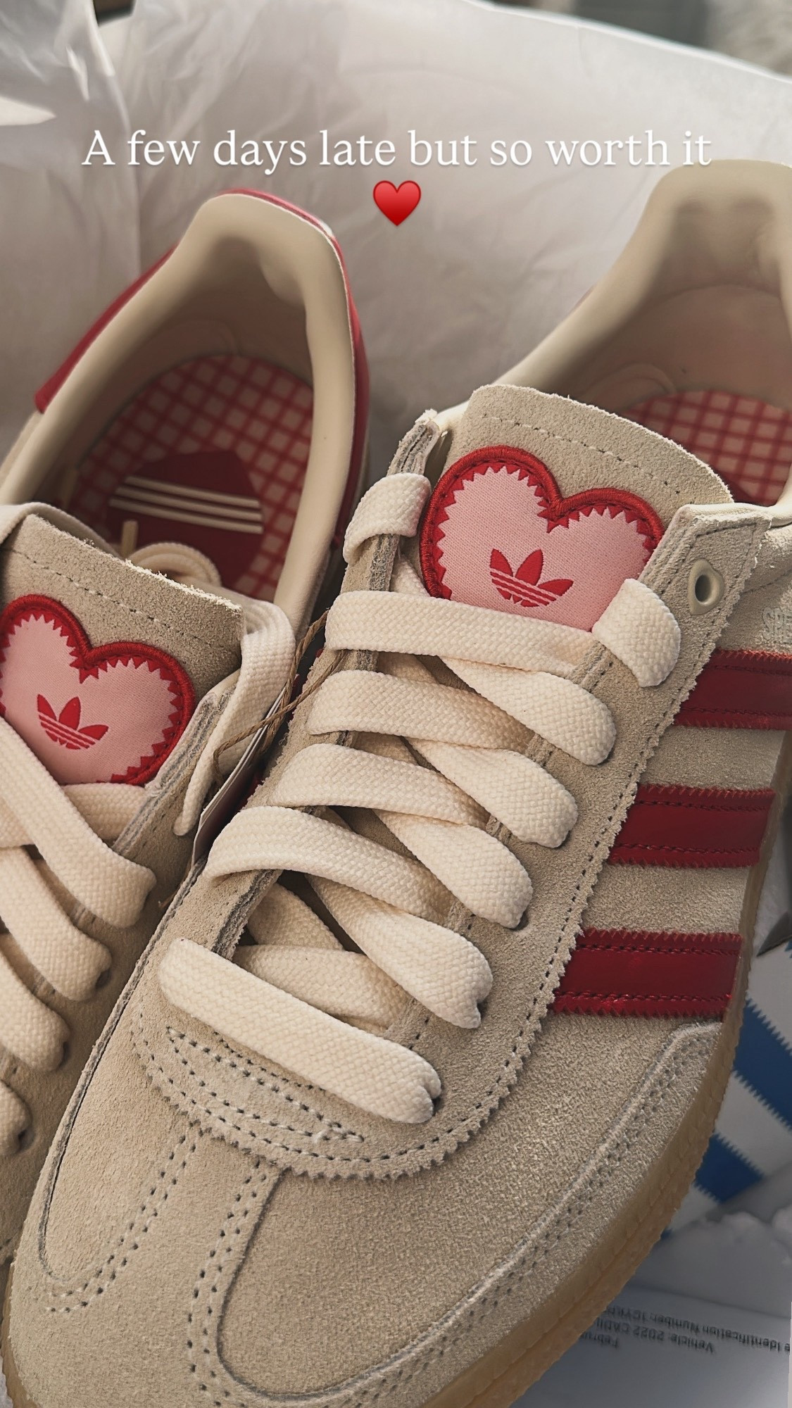 The cutest sneakers for Valentine’s Day and every other day if you’re anything like me and you just love all things pink and red 🩷❤️ Adidas nailed it with these handball spezial 

#LTKcanada #LTKdatenight #LTKfall