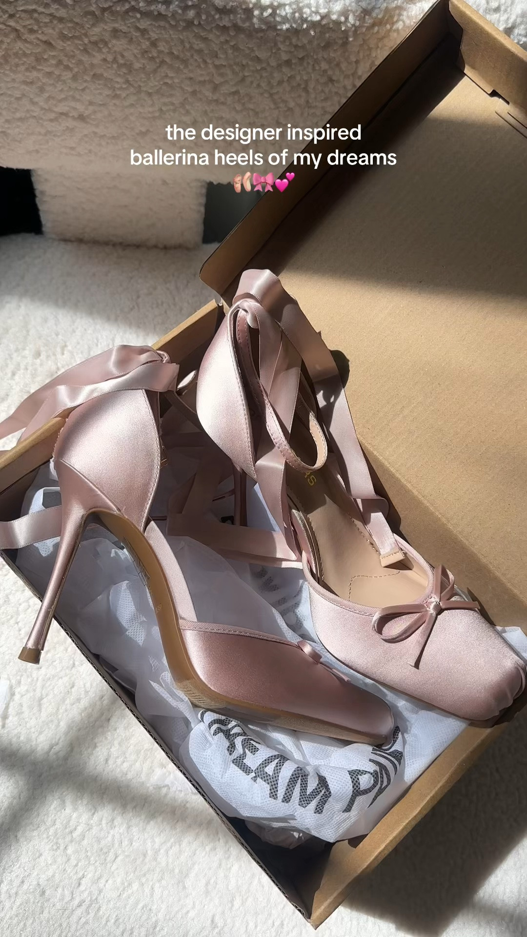 These louboutin inspired ballerina heels are so chic and I’m so excited to style them!!!