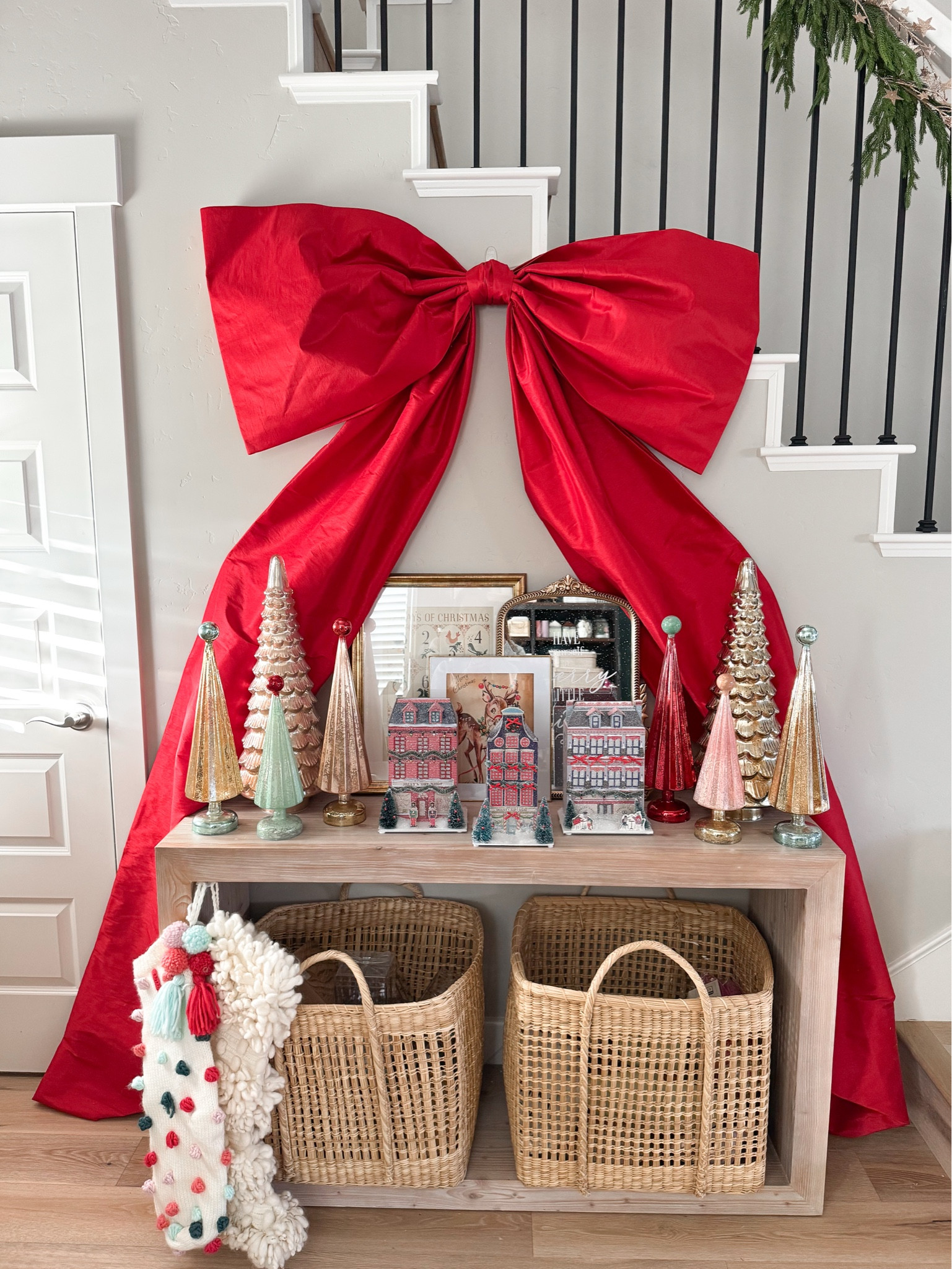 When I take the bow trend to the next level 🎀🤭 go big or go home, right? 

#LTKSeasonal #LTKHome #LTKHoliday