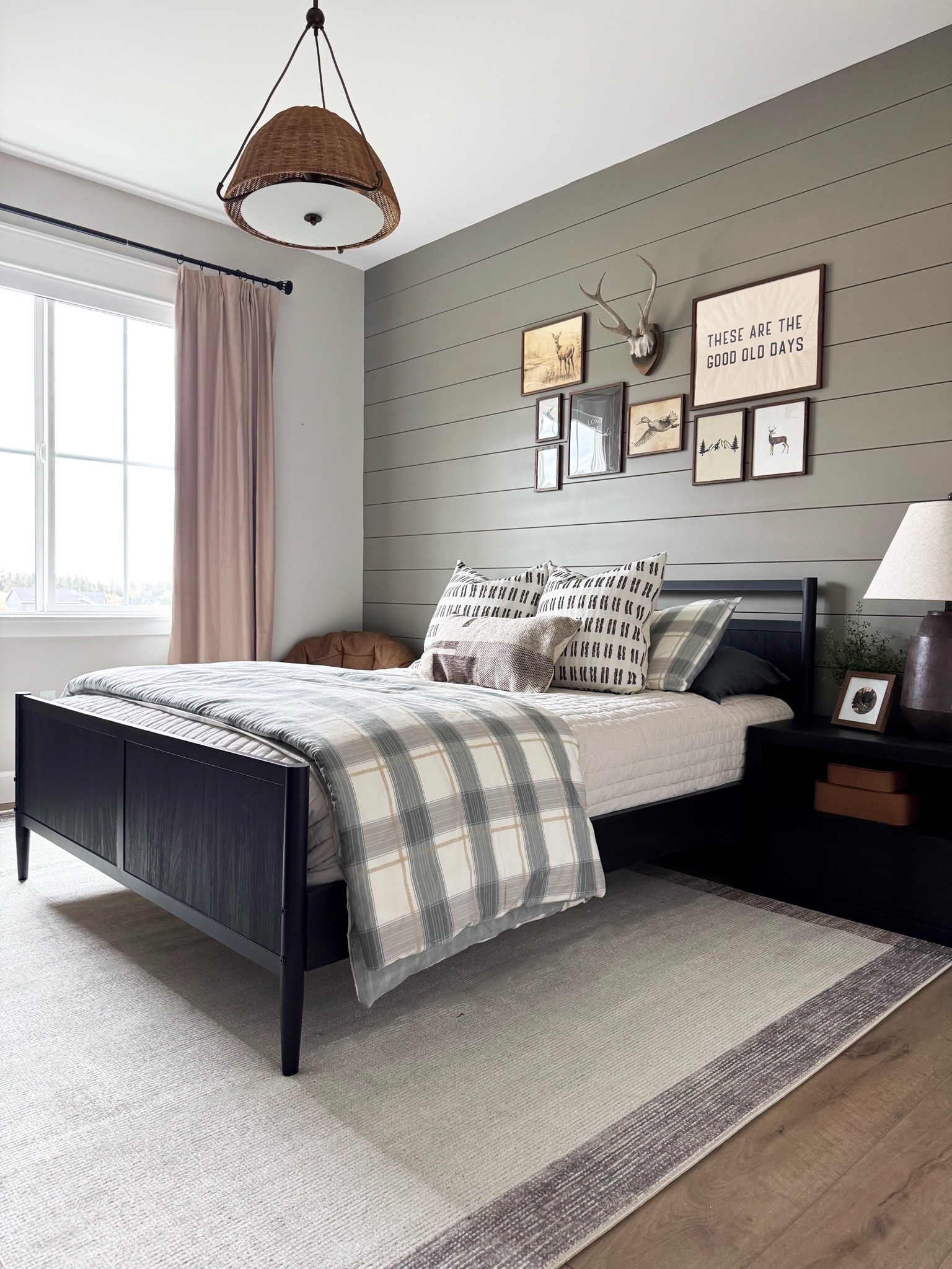 Remi's rug is still on sale!! Up to 44% off!

Home, home finds, home decor, home accents, bedroom inspo, bedding, kids bedroom, area rug, neutral rug, wall decor, boys bedroom

#LTKmomlife #LTKHome #LTKKids