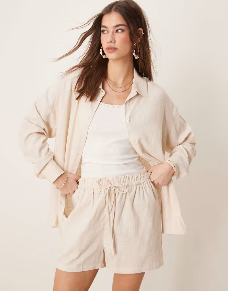 ASOS DESIGN – Oversize-Hemdbluse in Leinenoptik in Natural, Kombiteil-Neutral | ASOS (Global)