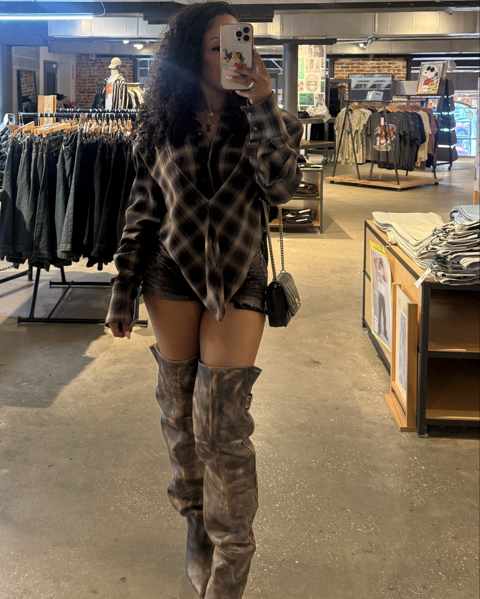 Game day boots! It officially take a pretty girl to an NFL Game Season 🏈 Here are my favorite boots from Steve Madden and they will be making their way to an NFL stadium near you!


#LTKStyleTip #LTKSeasonal