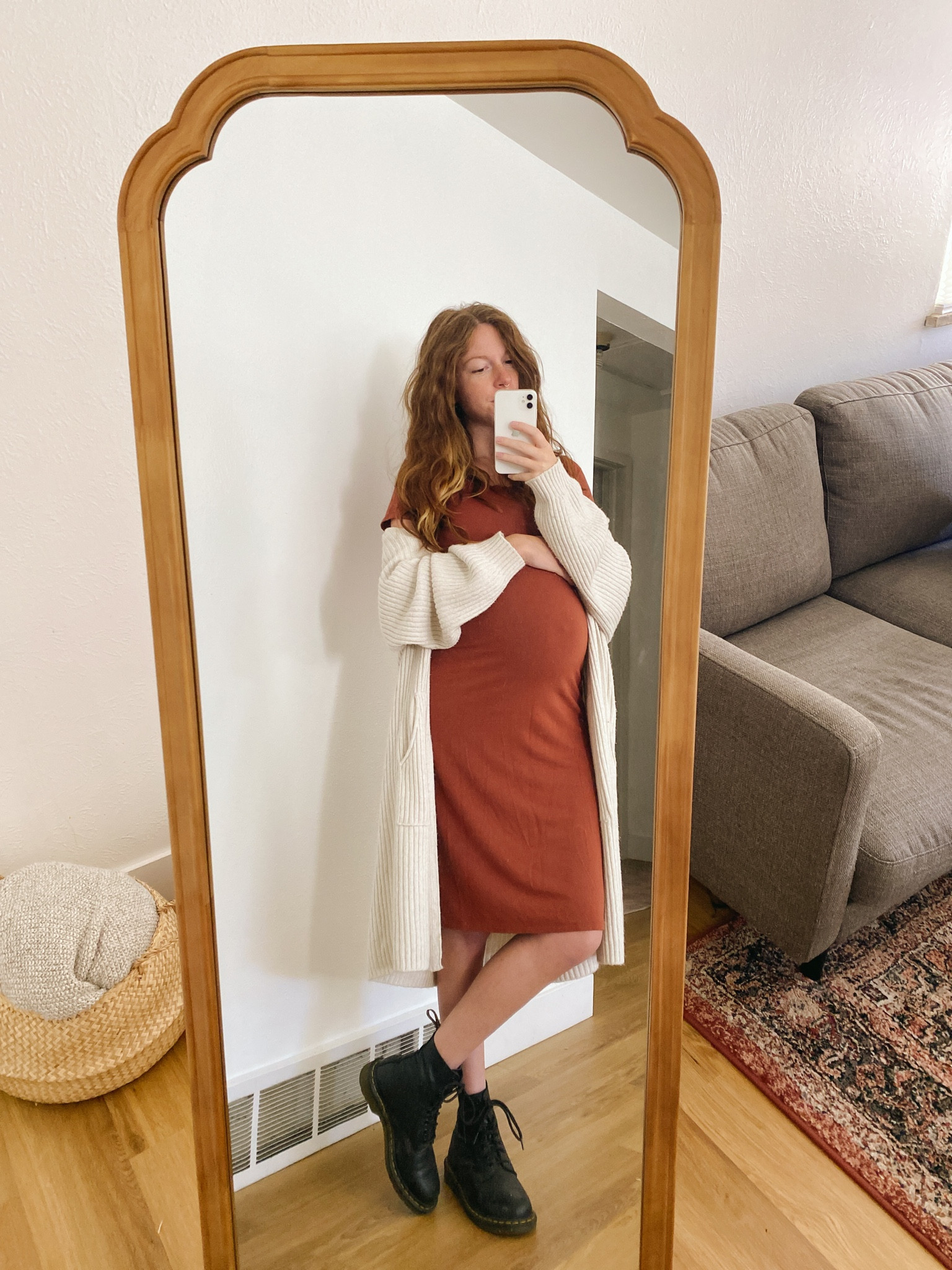 Fall Maternity Outfit Idea 

#LTKstyletip #LTKbaby #LTKbump