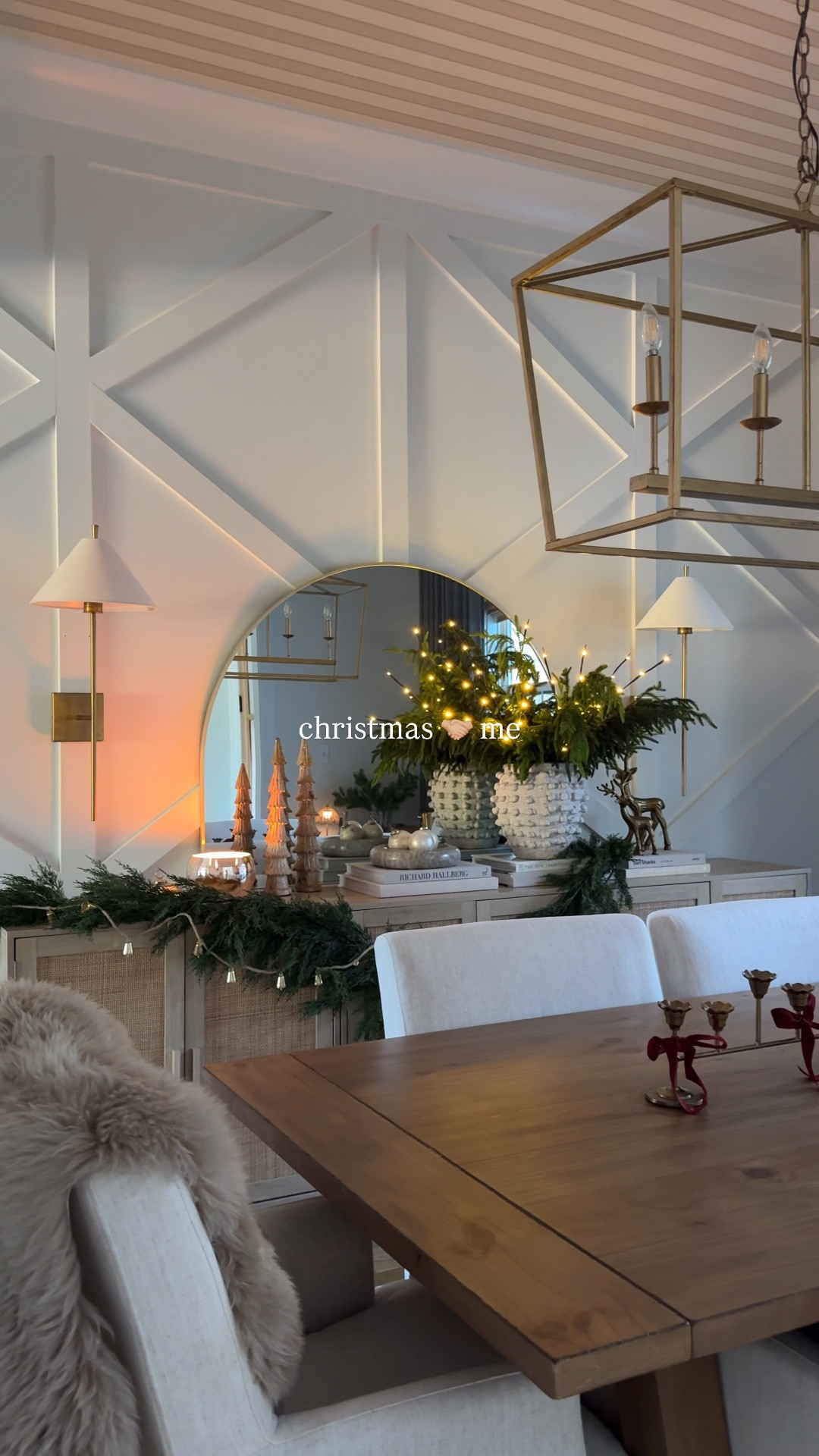 dining room views ✨♥️ | slowly adding christmas magic to every corner of the home 🧑🏼‍🎄 *I’ll link what I can, everything else is from @homegoods* 

#christmasdecor #christmas #christmasmagic #holidayseason #diningroom #christmasideas #neutralchristmas #garland 

#LTKHoliday #LTKHome #LTKSeasonal