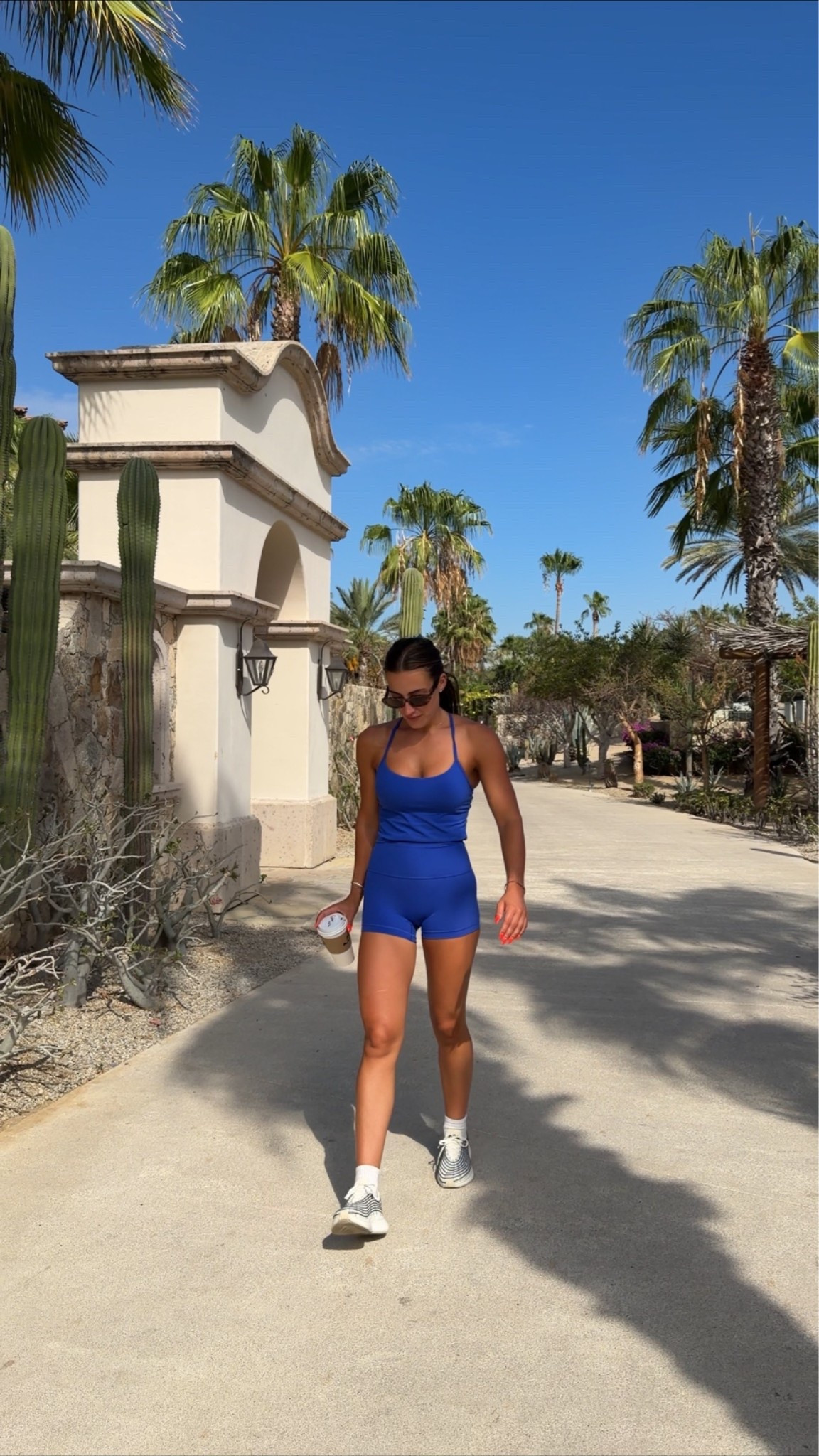 Morning walks in @lululemon Flow Y 😍 #ad #lululemoncreator