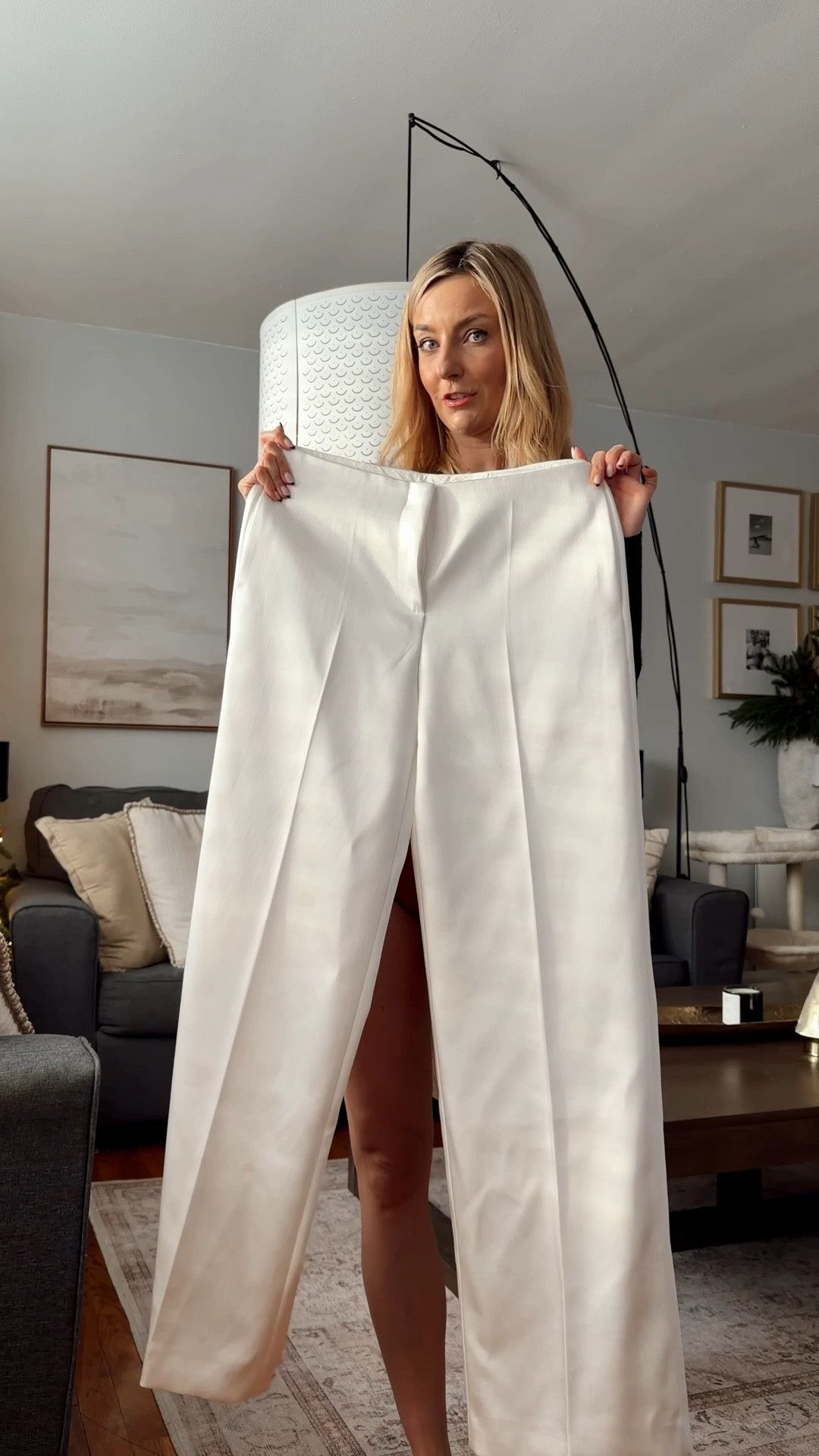 Styling white pants in winter might be tricky but I think I convince not only myself that’s possible, right?!

Found this pair on Zara sale below $50! They are HEAVY, thick! Such a good white pair of wide leg pants.

Wearing size S. 

Winter outfit • winter fashion • ootd • white coat • Zara pants • winterwear 

#LTKgrwm #LTKootd #LTKdayinmylife