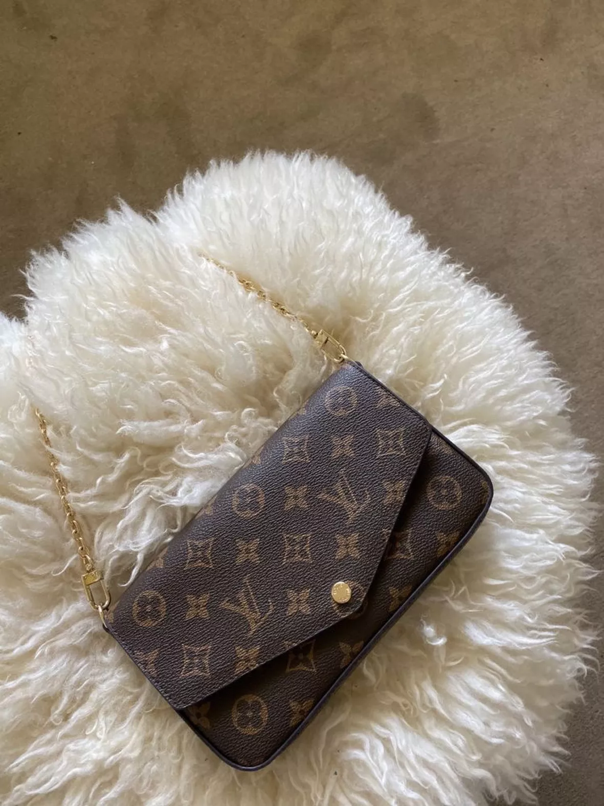 Louis Vuitton Wallet Look Alikes
