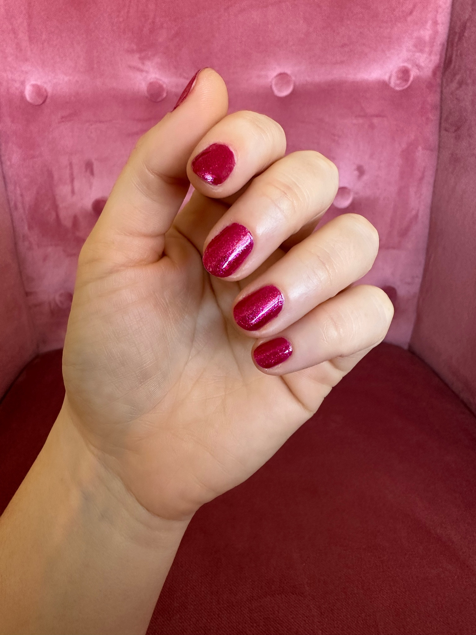 Zoya Tink ❤️✨💗 #beauty #glitternails #nail

#LTKfindsunder50 #LTKbeauty