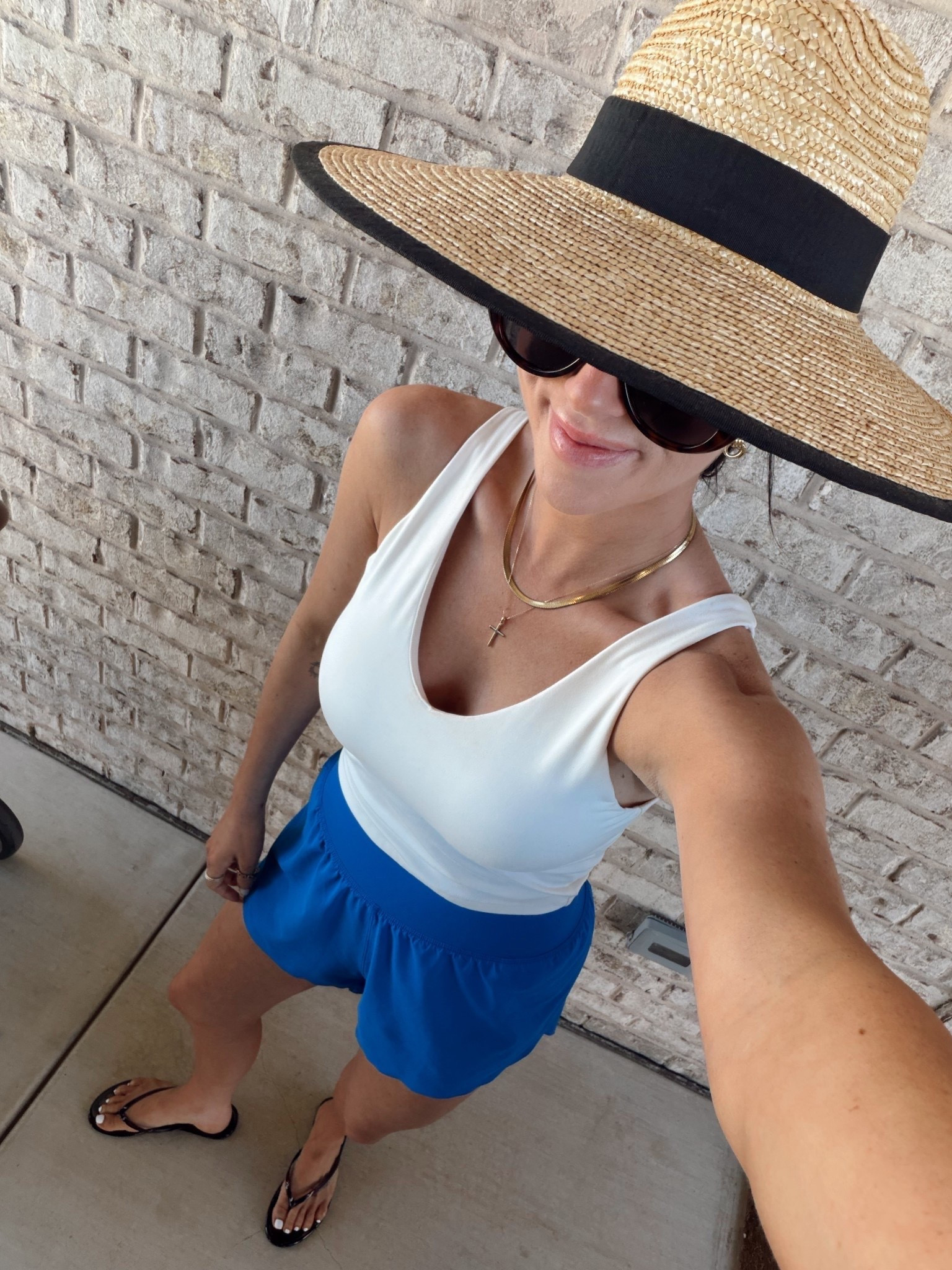 This outfit is perfect for sunny Summer days💛



Summer outfits, seasonal, tank, shorts, flip flops, sunhat, airy, Katy roach, livingmybeststyle

#LTKSeasonal #LTKootd