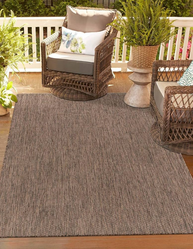 Unique Loom Outdoor Solid Collection Area Rug (5' 3" x 7' 1" Rectangle Light Brown/Ivory) | Amazon (US)