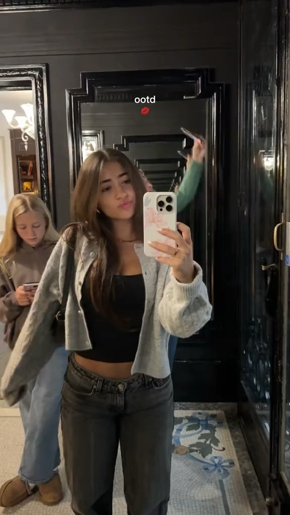 paris made me excited for winter outfits 💋🥐🇫🇷 this is a draft btw im home now 😔

#LTKVideo 

#LTKStyleTip