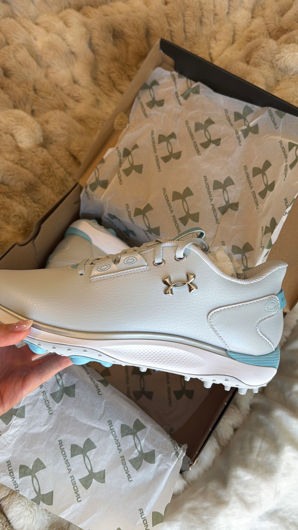 NEW golf shoes 🩵🏌🏼‍♀️


#golf #womensgolf

#LTKmomlife #LTKActive #LTKMothersDay