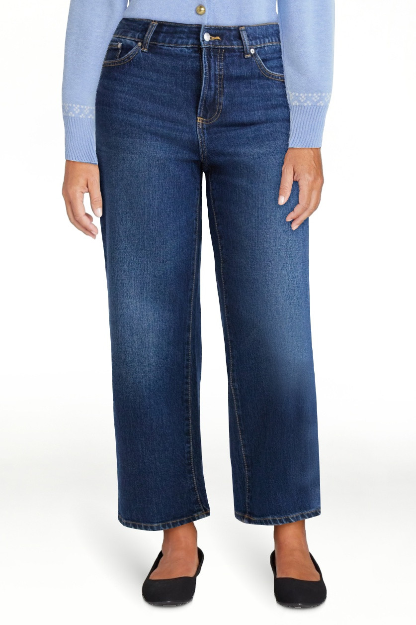 Free Assembly Women's Midrise Relaxed Ankle Jeans, 27.5" Inseam Sizes 0-18 | Walmart (US)