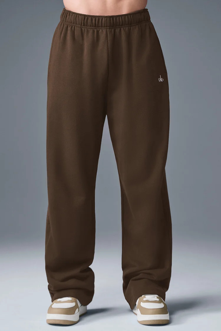 Accolade Straight Leg Sweatpant | Alo Yoga