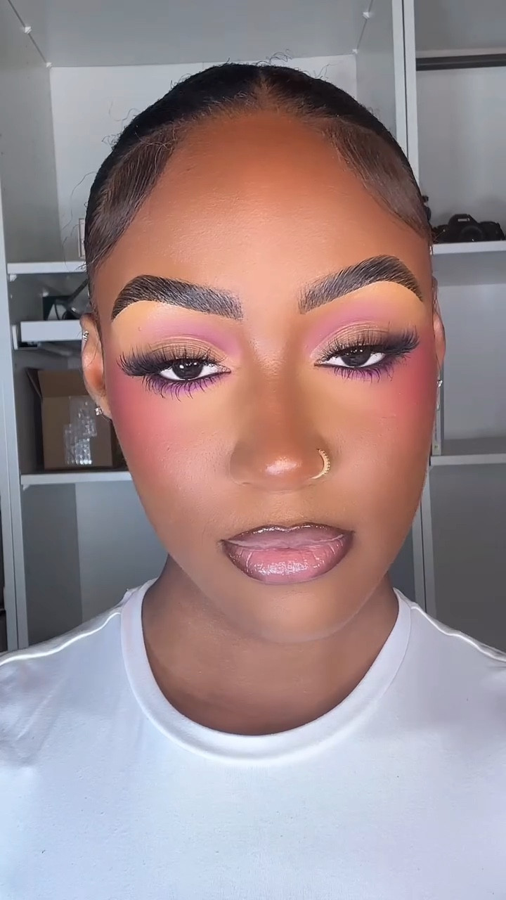 Update Brow Tutorial 💕 That y’all bullied me into doing 😂

Products Used:
@rawessencehair Brow Gel
@onesize Translucent
@imethodbeauty Brow Pen (03)
@lancomeofficial Concealer (Sue w)
@toofaced Concealer (Warm Sand)
@narsissist Foundation (New Caledonia)

#brow #browroutine #makeuptutorial #makeupartistcheck #makeupartists #eyebrowtutorial #eyebrowsonfleek #fyp #explorepage #mkemua #milwaukeemakeupartist #makeupartist #houstonmua #houstonmakeupartist #atlmuakeupartist #atlmua #atlantamakeupartists